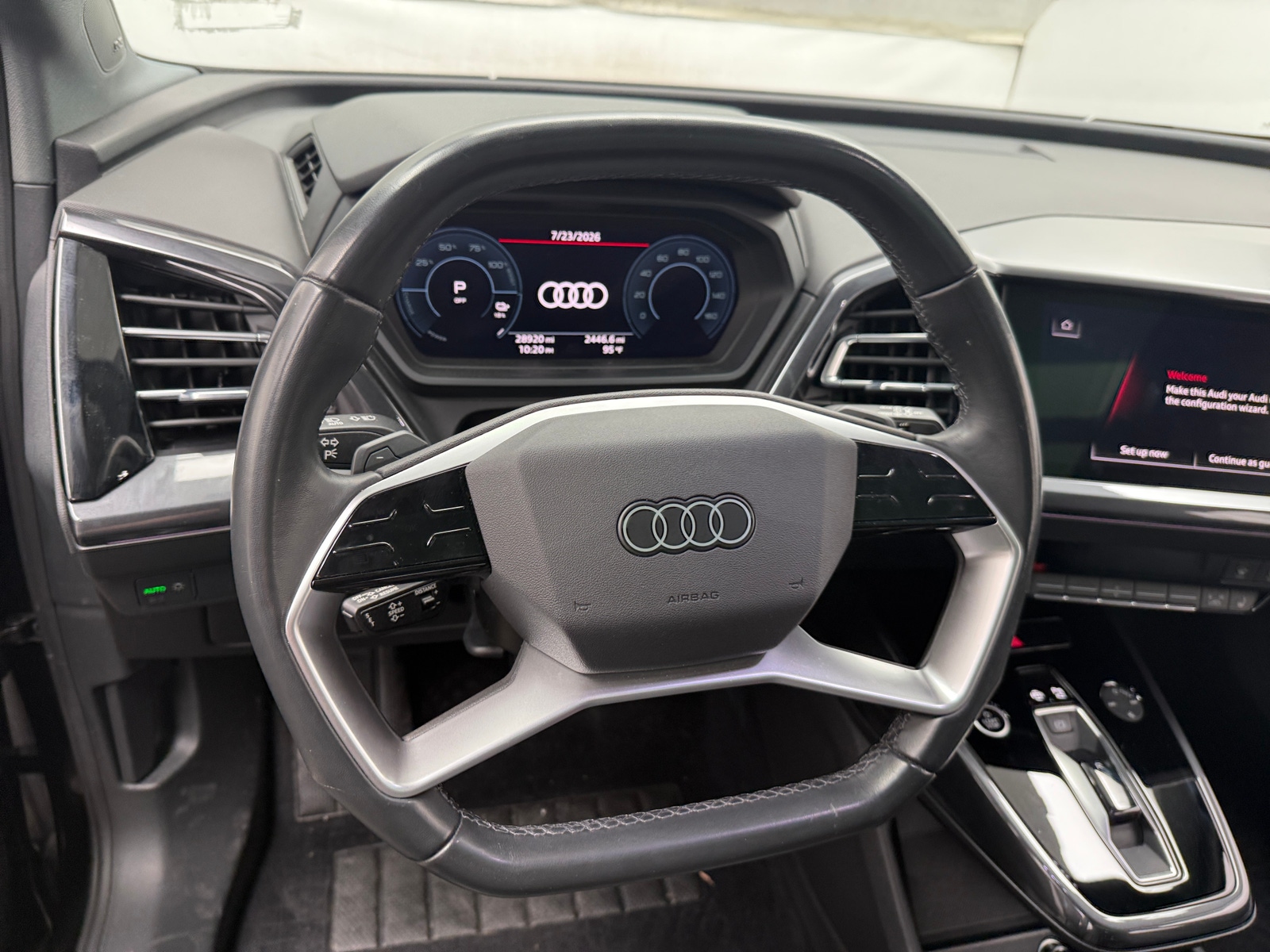 Thumbnail: 2022 Audi Q4 e-tron - 4