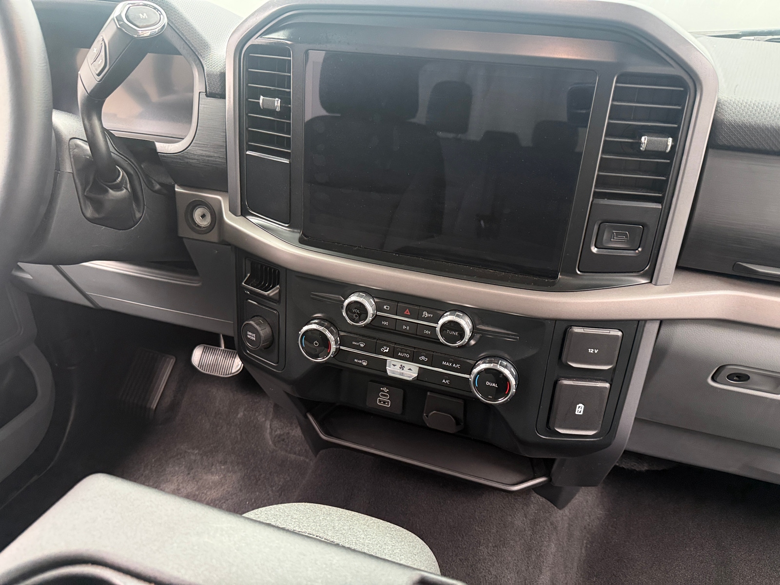 Thumbnail: 2025 Ford Econoline - 4