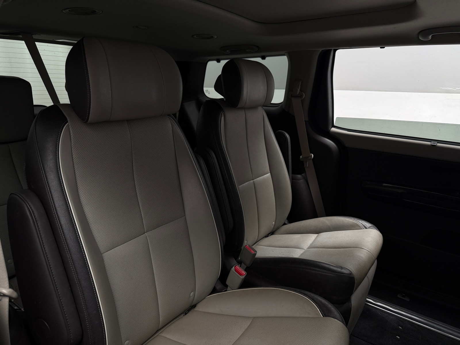 Thumbnail: 2016 Kia Sedona - 5