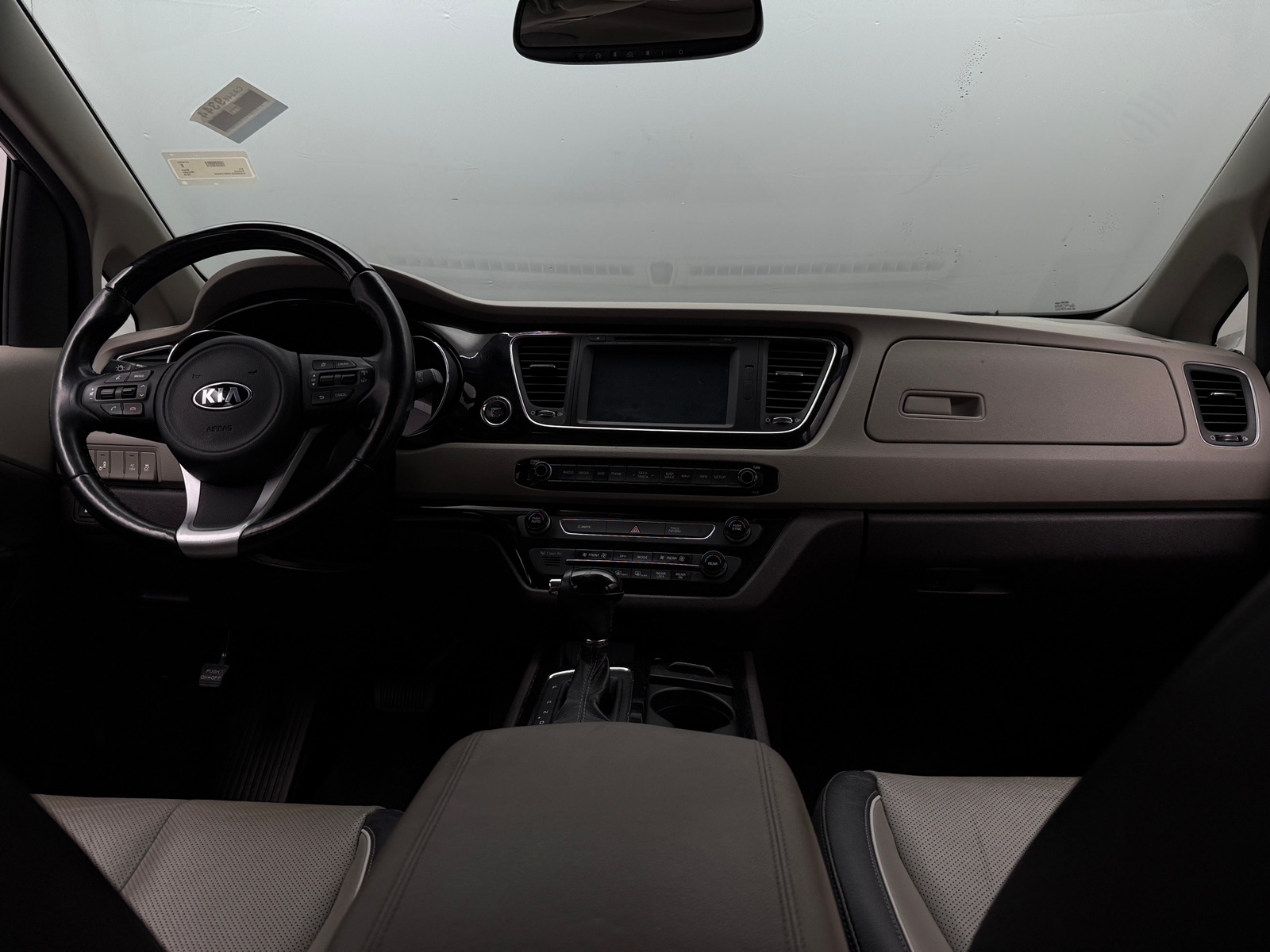 Thumbnail: 2016 Kia Sedona - 2