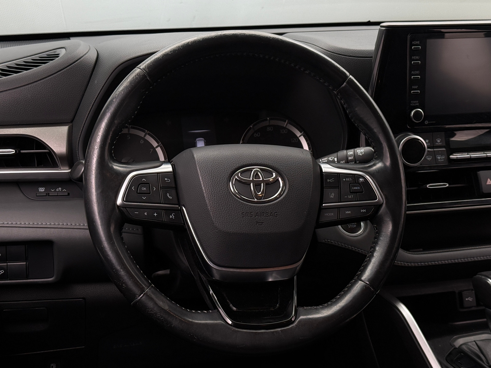 Thumbnail: 2021 Toyota Highlander - 5