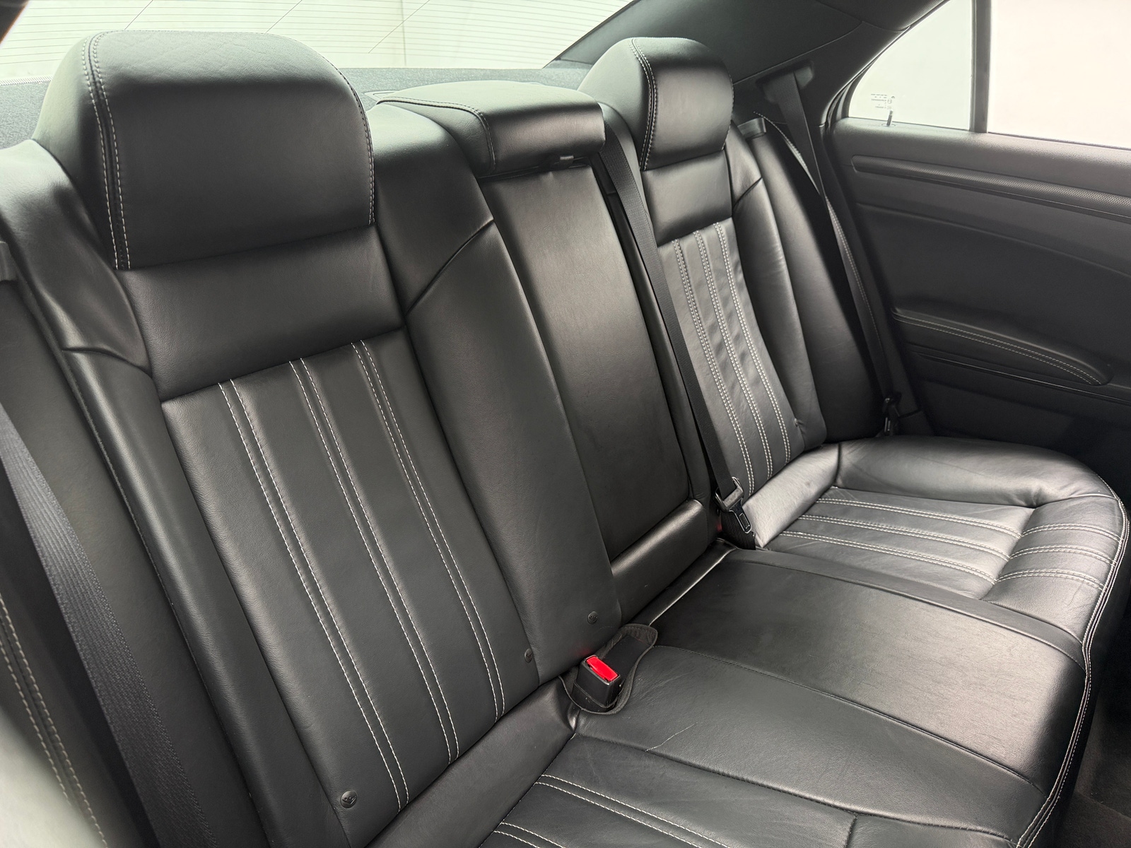 Thumbnail: 2015 Chrysler 300 - 5