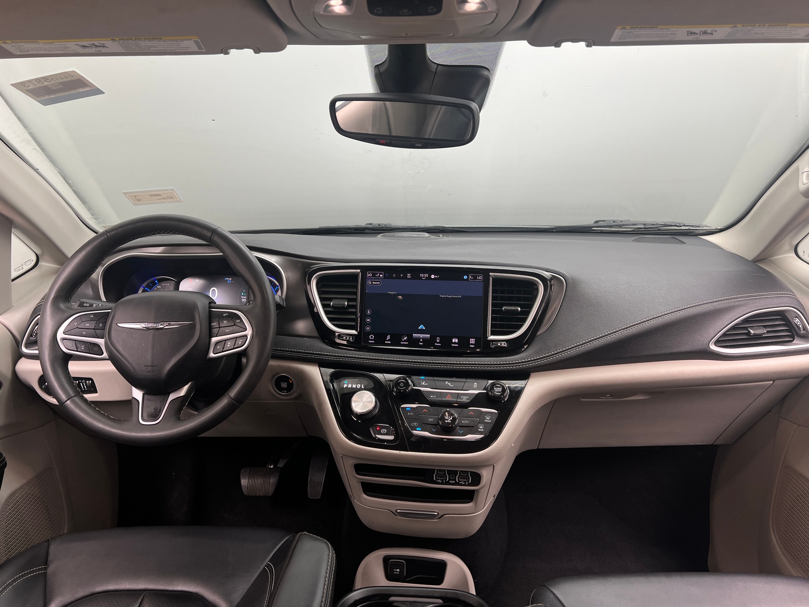 Thumbnail: 2024 Chrysler Pacifica - 2
