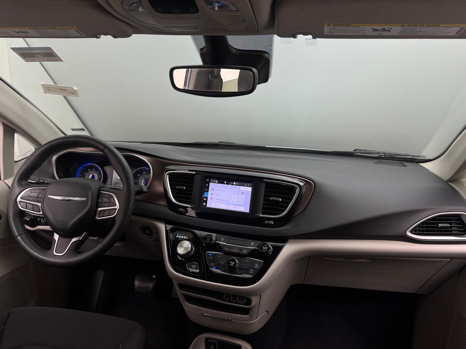 Thumbnail: 2024 Chrysler Voyager - 3
