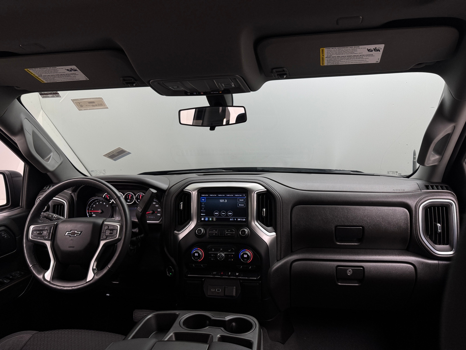 Thumbnail: 2022 Chevrolet Silverado 1500 - 3