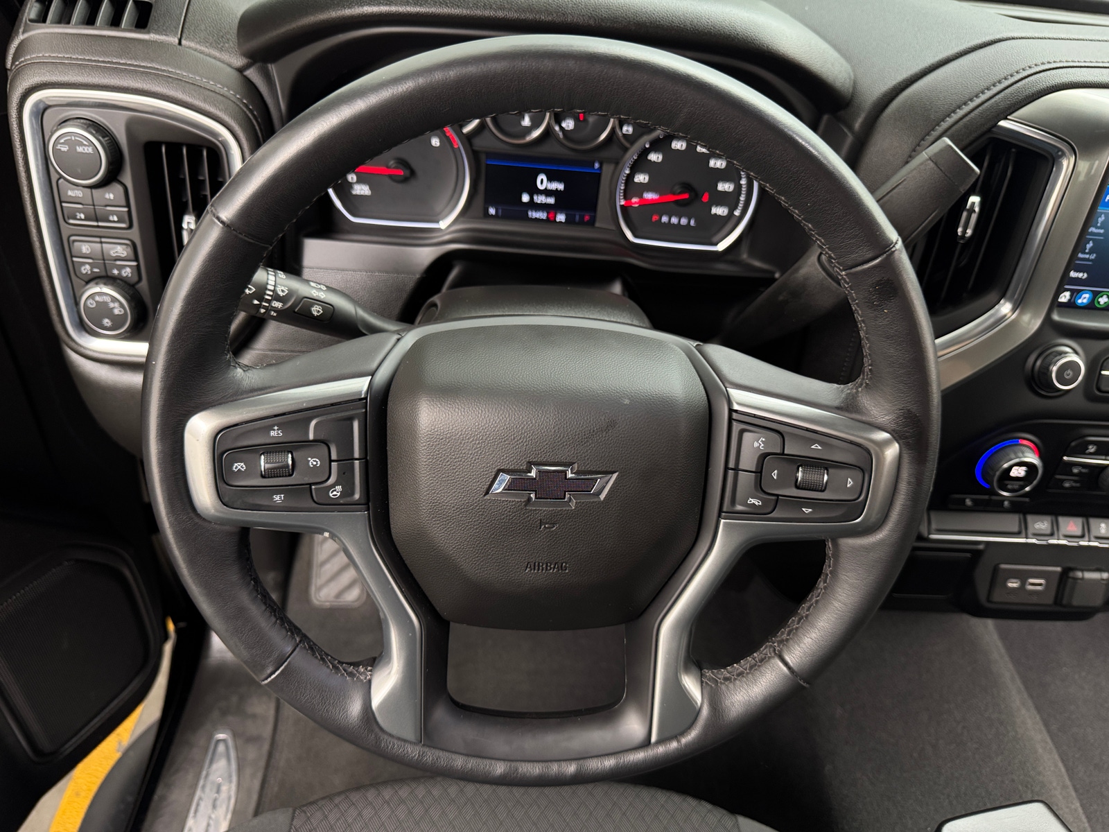 Thumbnail: 2022 Chevrolet Silverado 1500 - 5