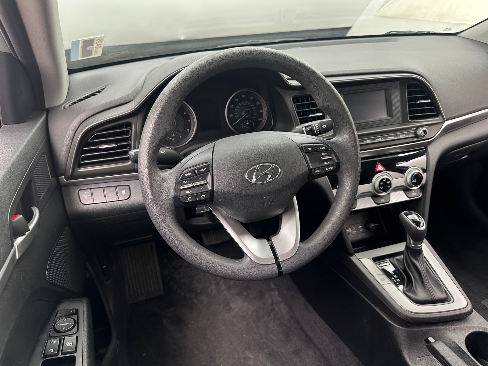 Thumbnail: 2019 Hyundai Elantra - 5