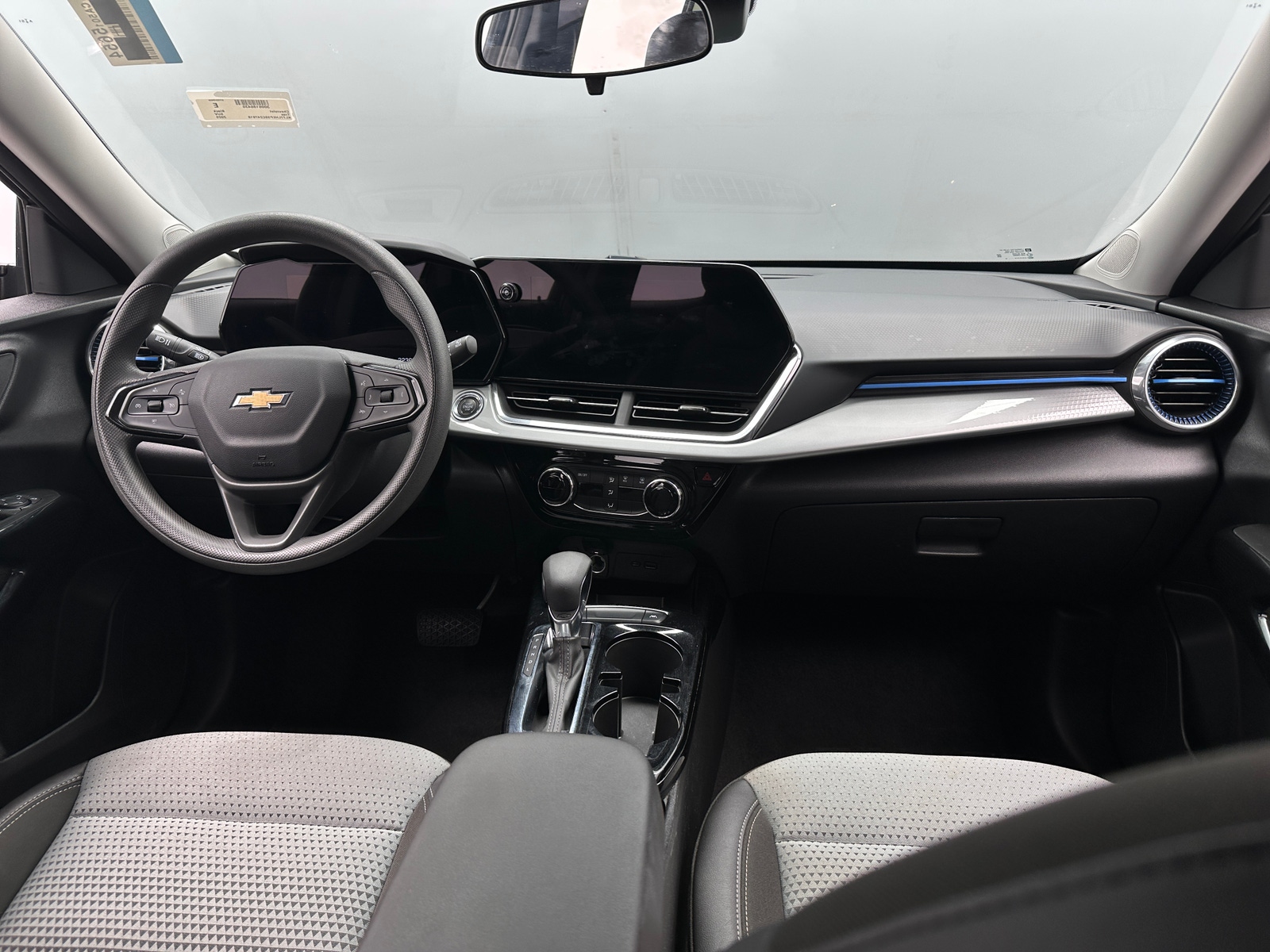 Thumbnail: 2025 Chevrolet Trax - 2
