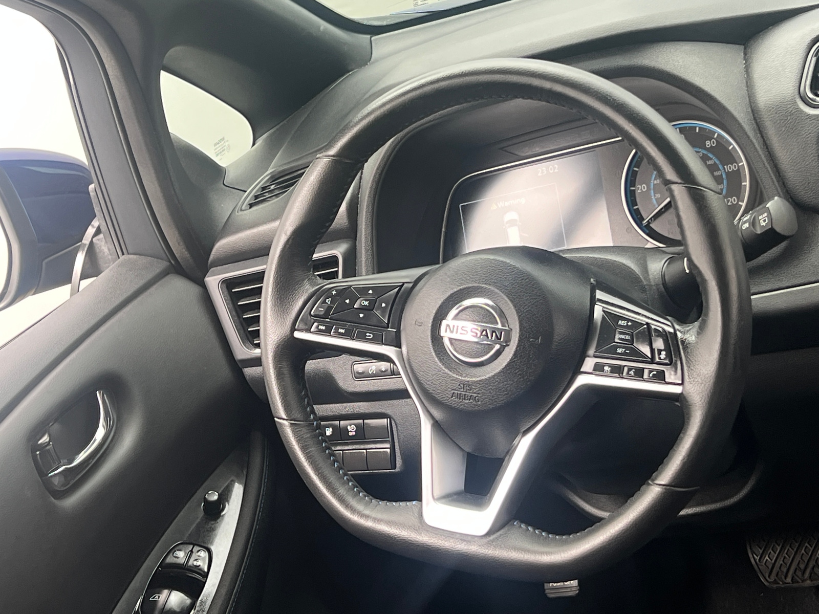 Thumbnail: 2019 Nissan Leaf - 5