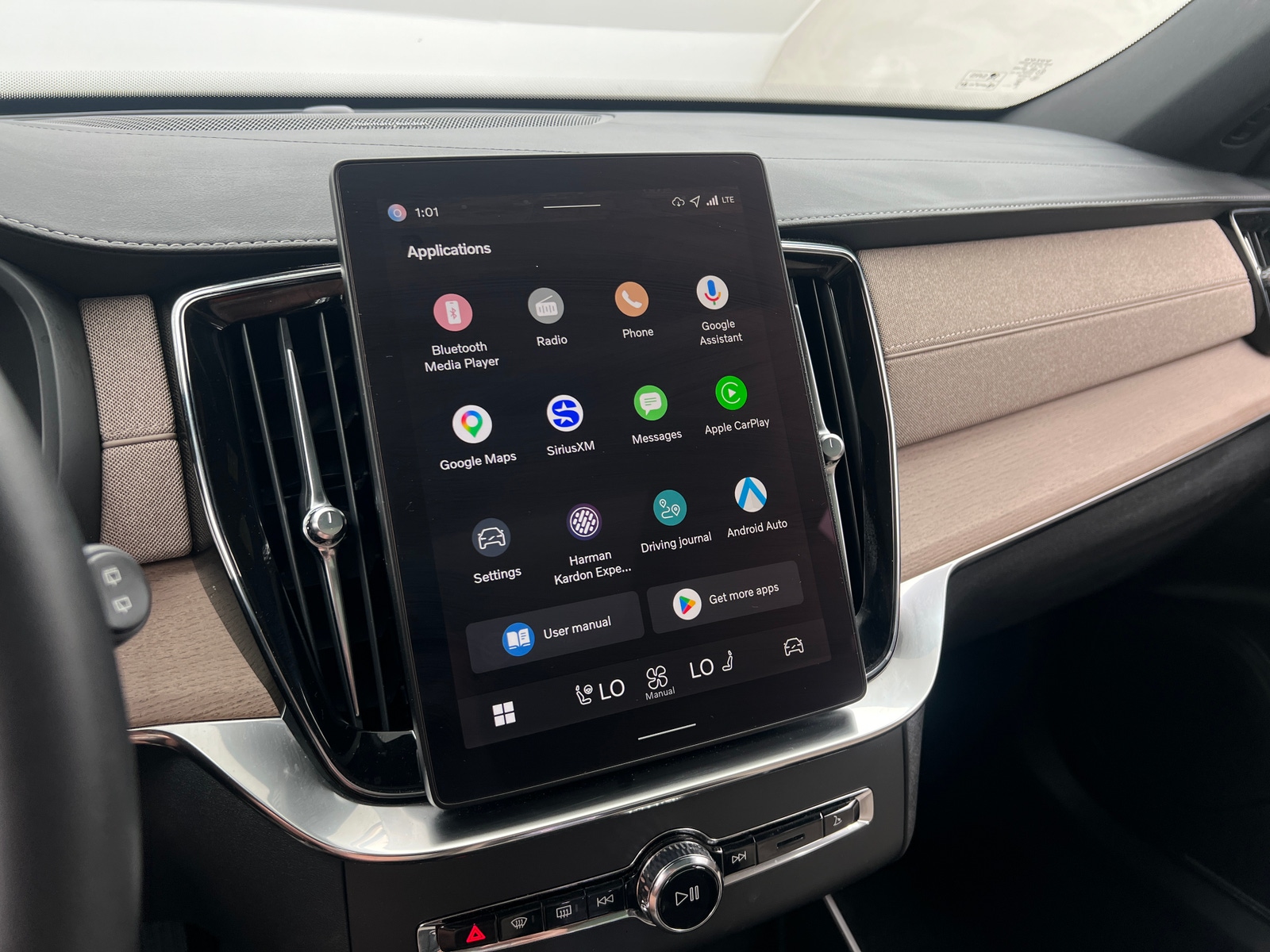 Thumbnail: 2026 Volvo XC90 - 3