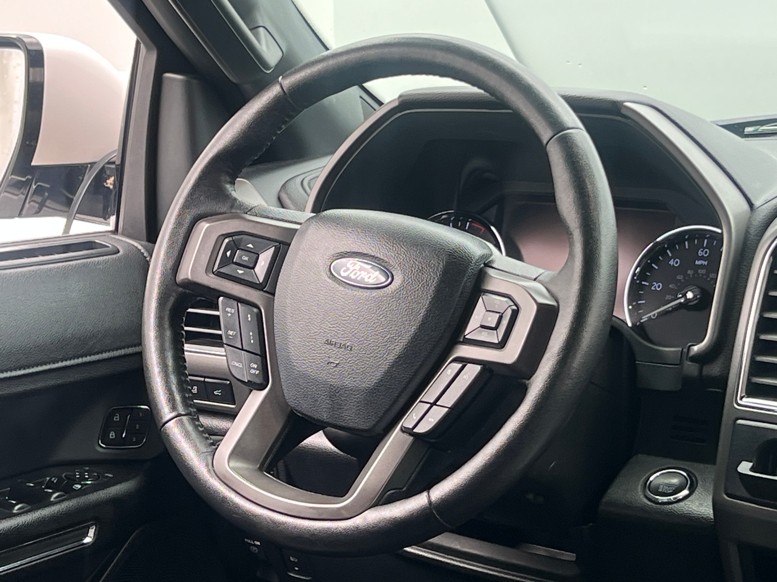 Thumbnail: 2019 Ford Expedition MAX - 4