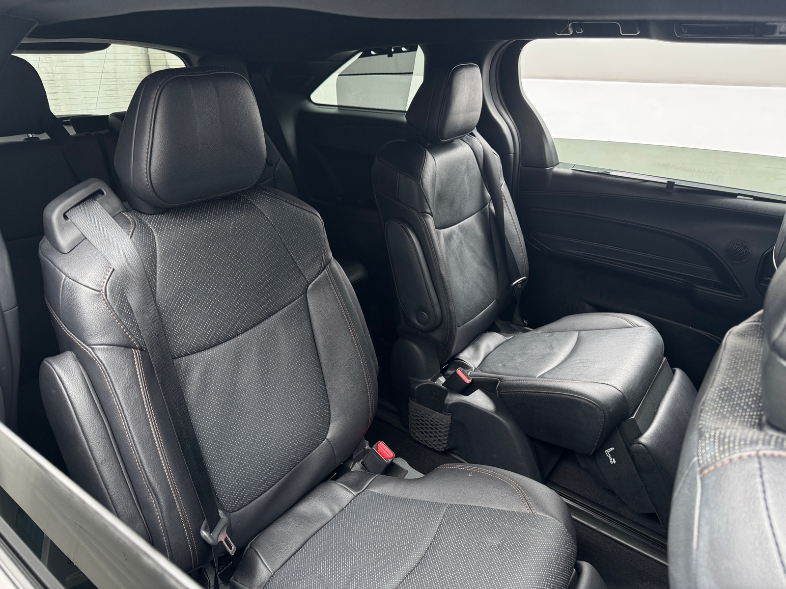 Thumbnail: 2026 Toyota Sienna - 5