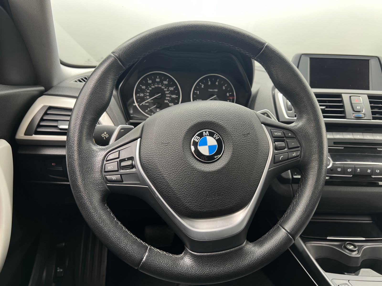 Thumbnail: 2015 BMW 2 Series - 3