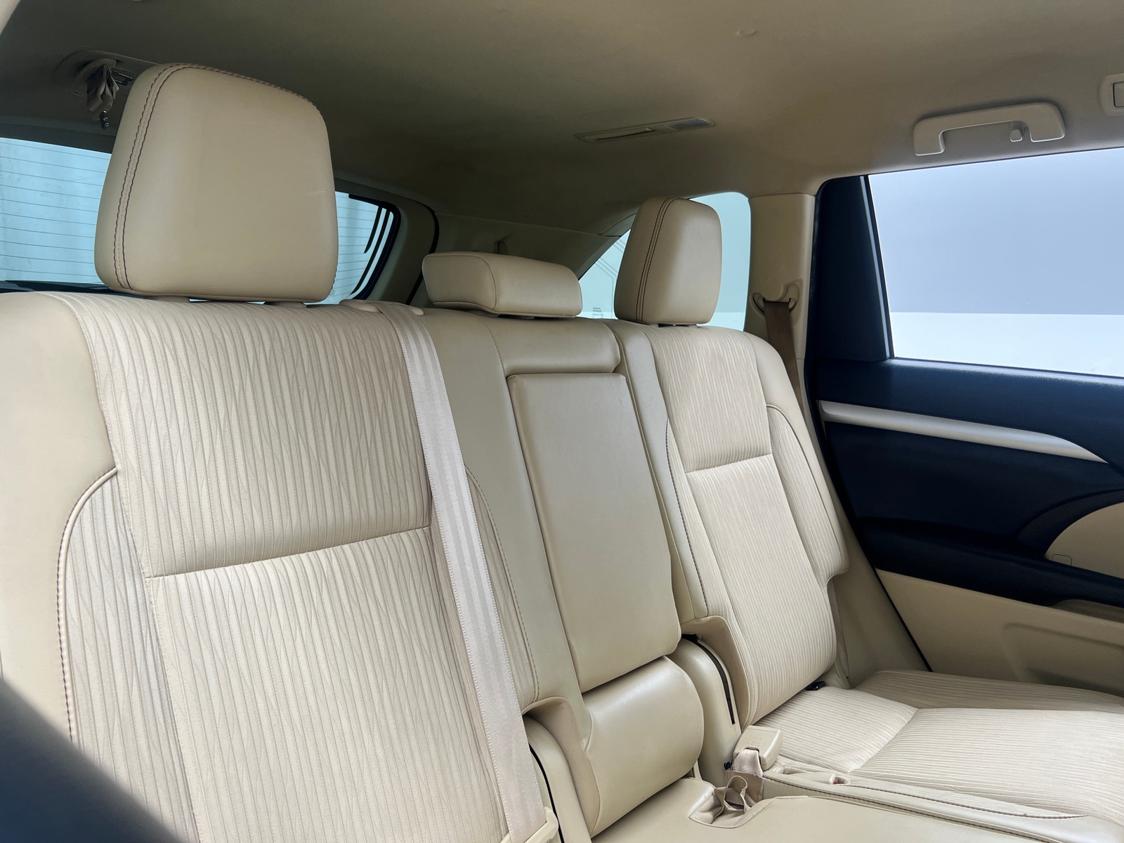 Thumbnail: 2019 Toyota Highlander - 6