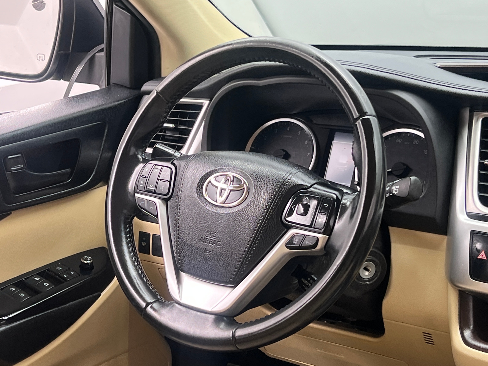 Thumbnail: 2019 Toyota Highlander - 5