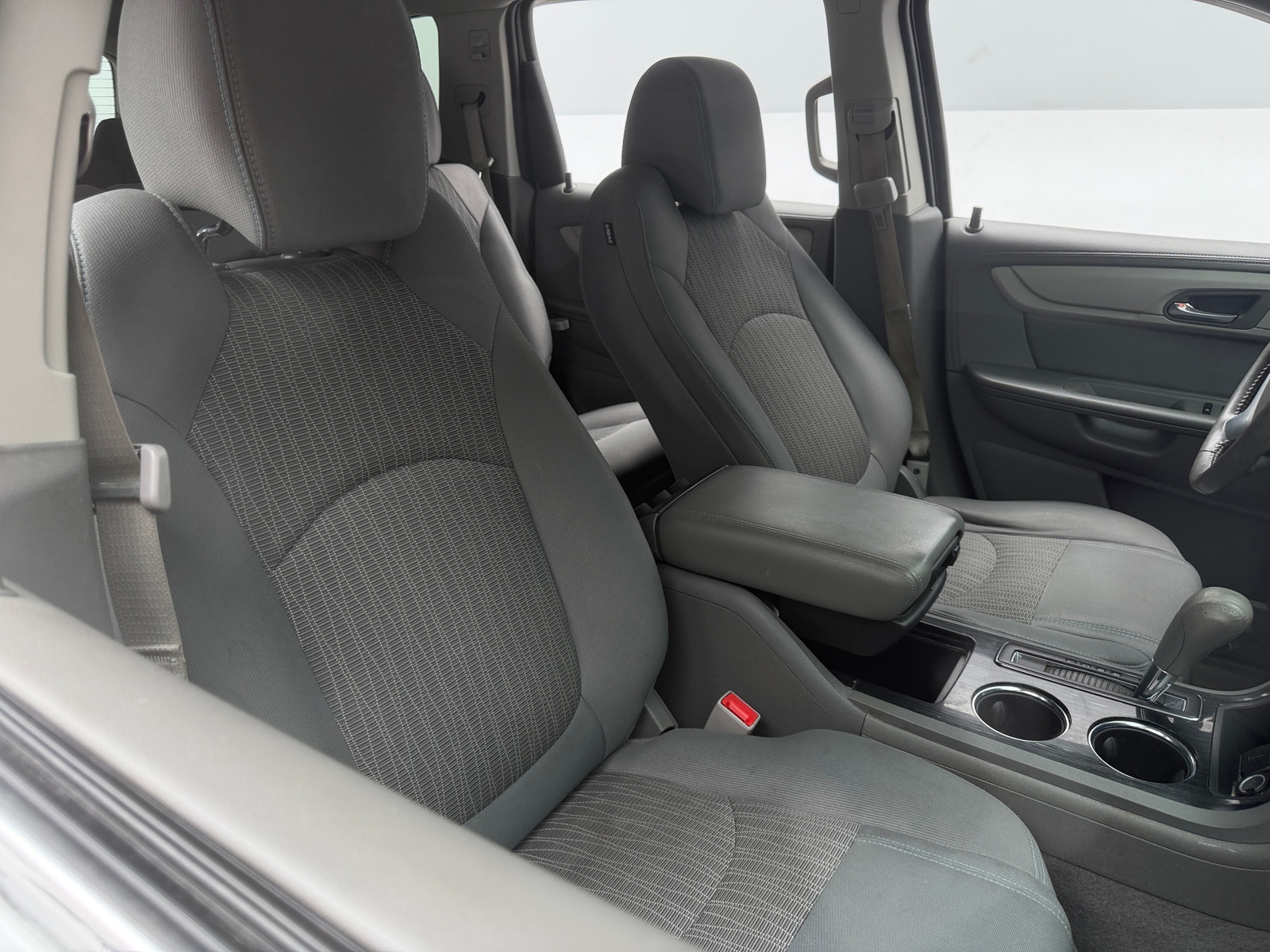 Thumbnail: 2017 Chevrolet Traverse - 2