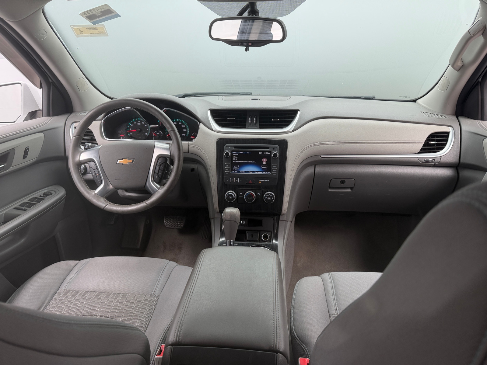 Thumbnail: 2017 Chevrolet Traverse - 3