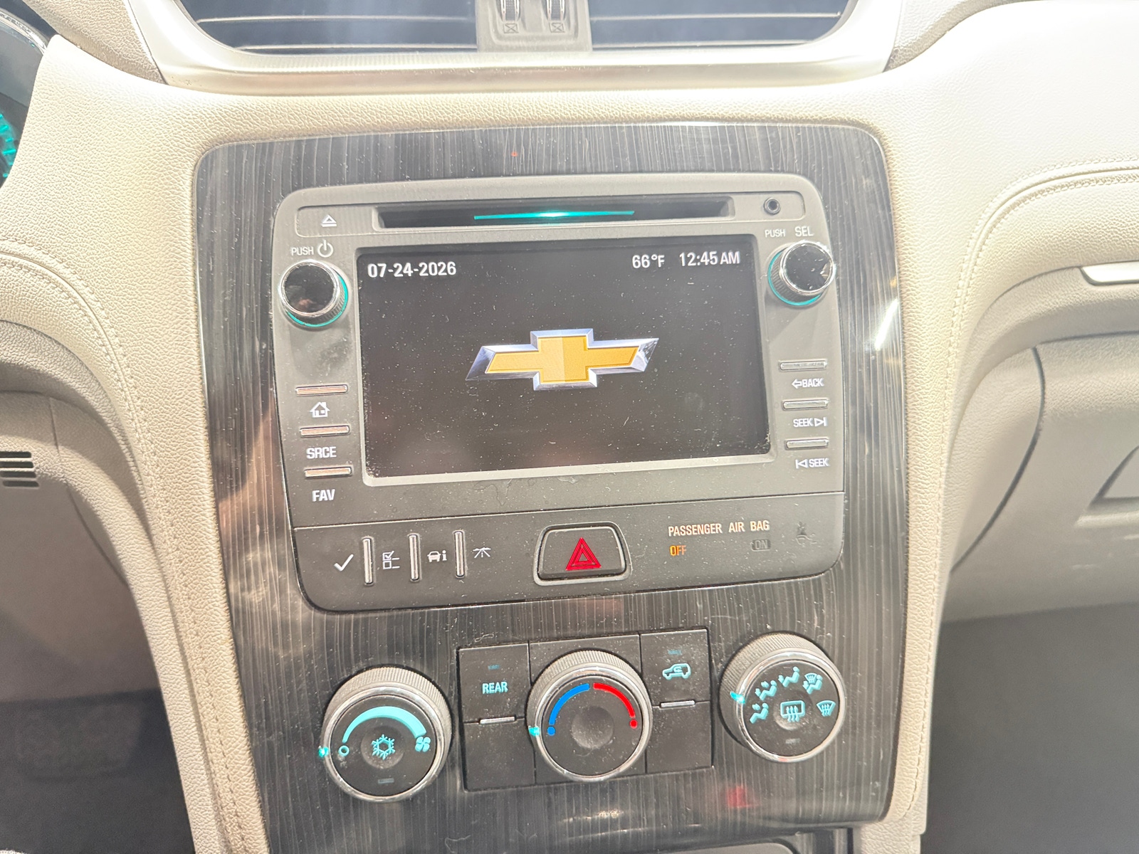 Thumbnail: 2017 Chevrolet Traverse - 4