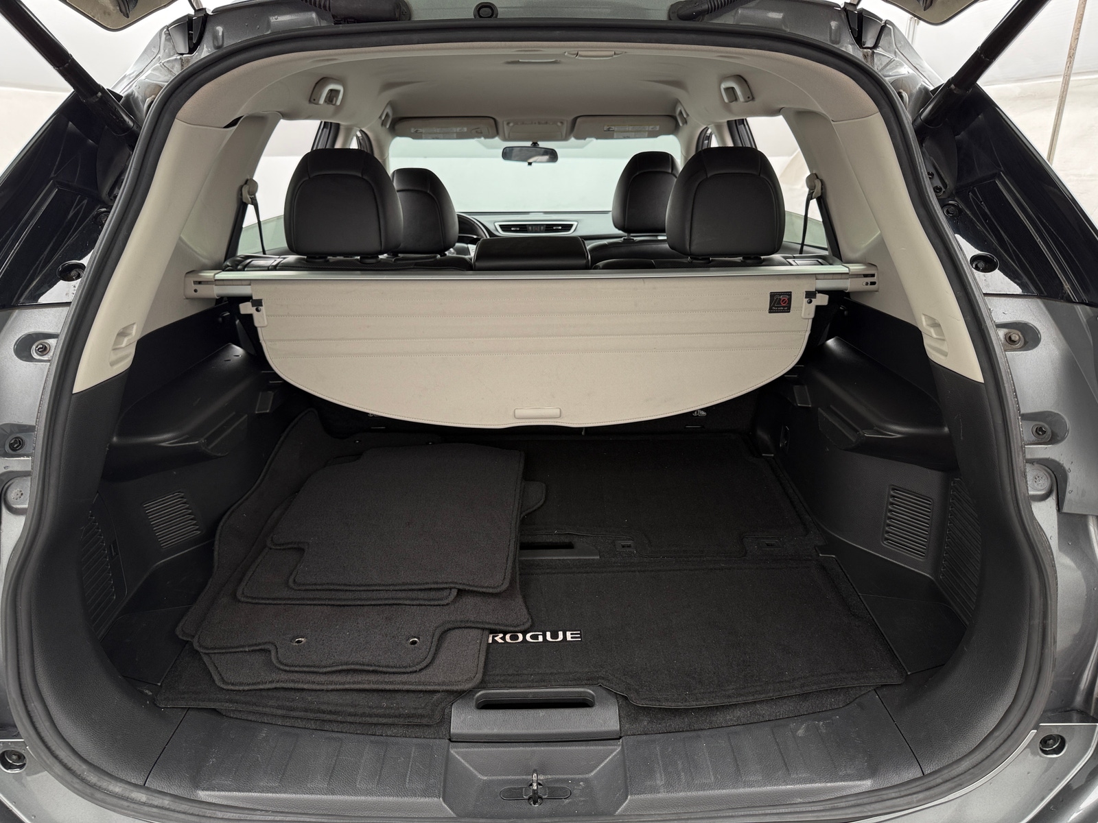 Thumbnail: 2015 Nissan Rogue - 6