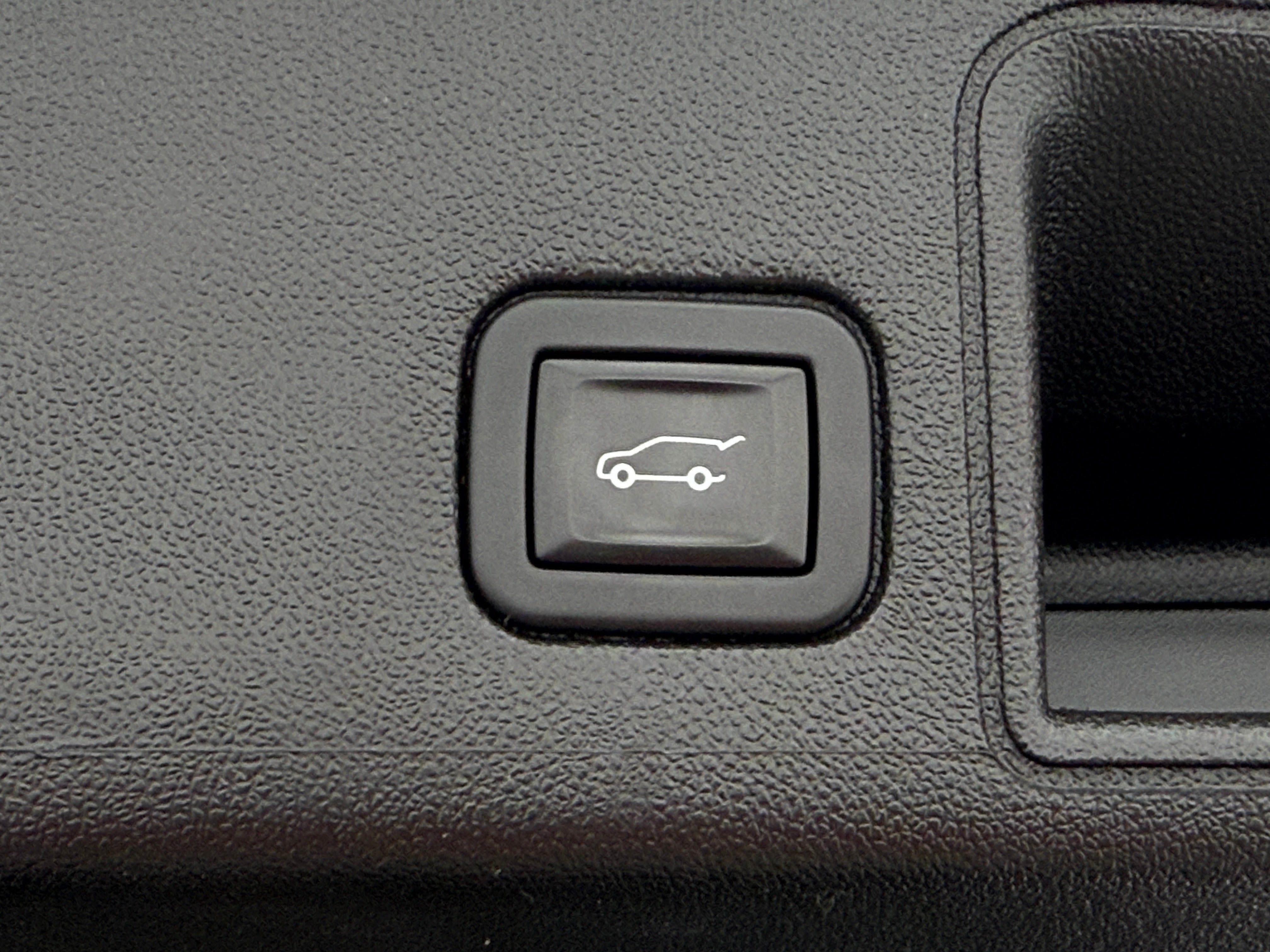 2023 GMC Terrain SLE - Photo 10