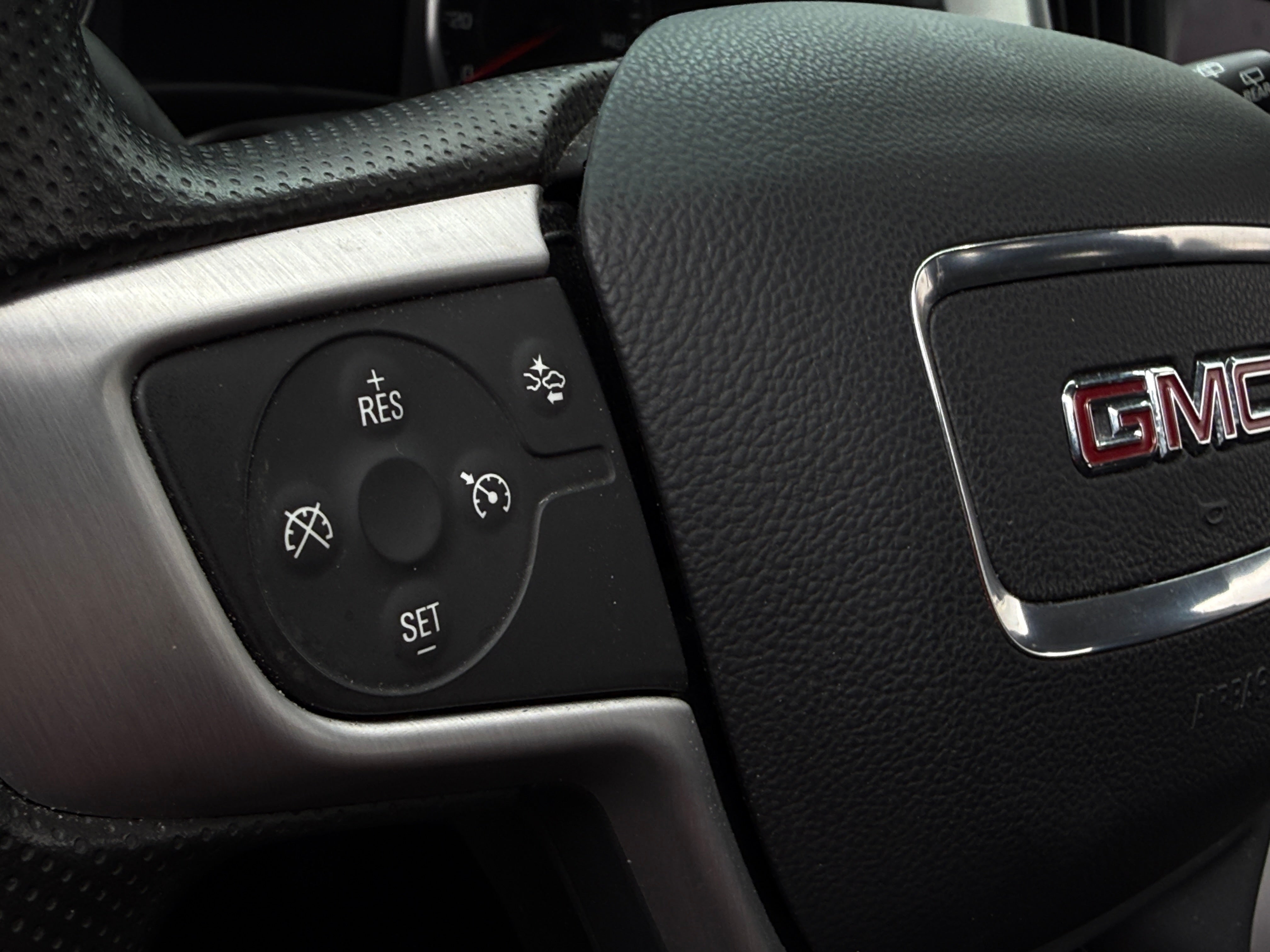 2023 GMC Terrain SLE - Photo 15
