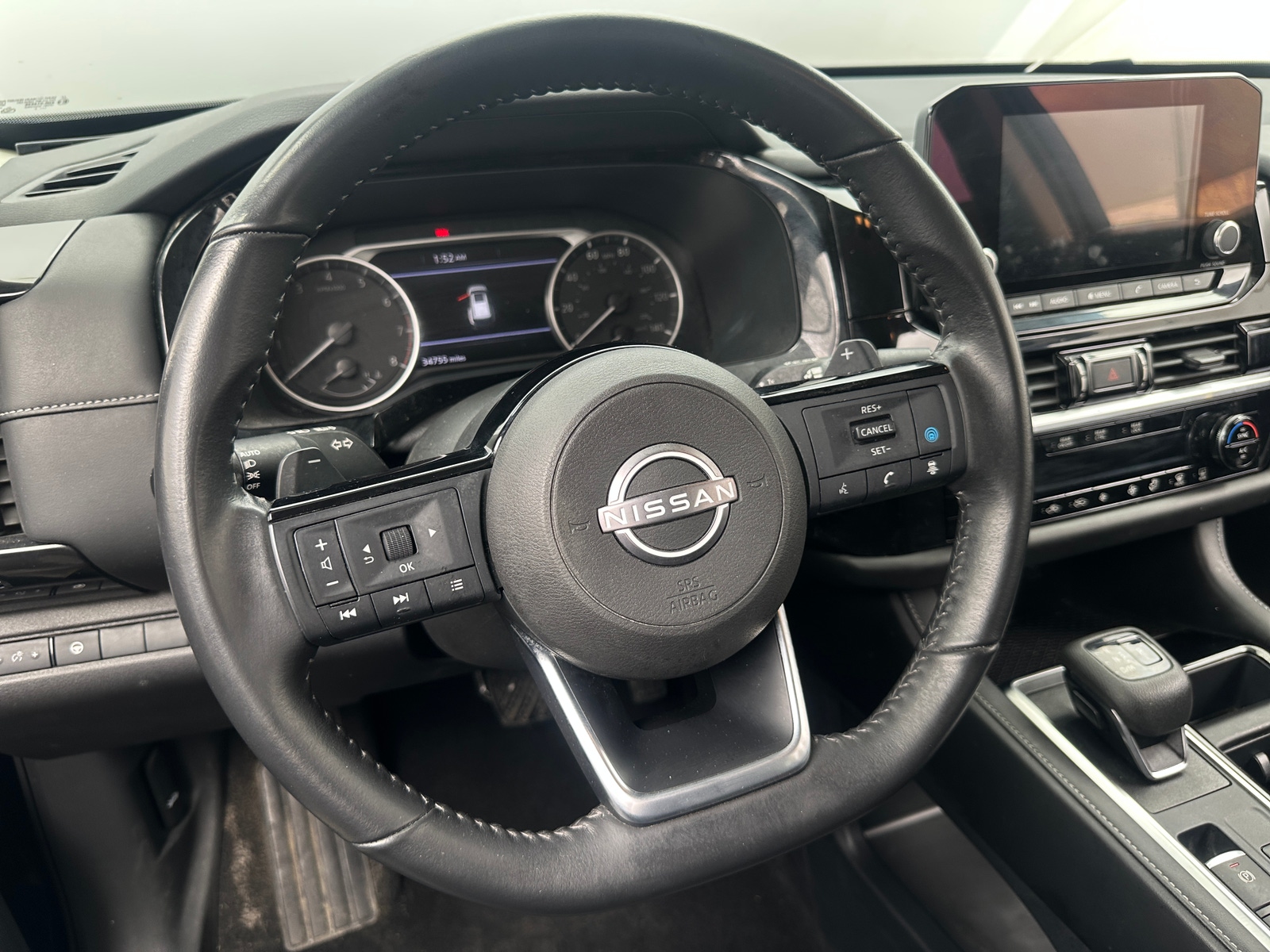 Thumbnail: 2023 Nissan Pathfinder - 5