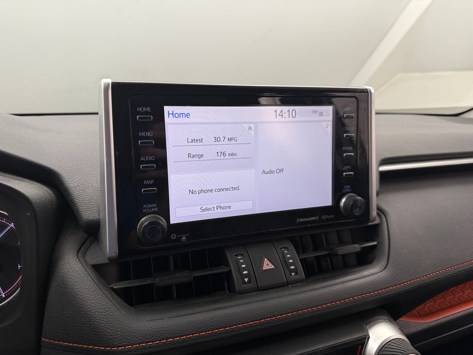 Thumbnail: 2019 Toyota RAV4 - 3