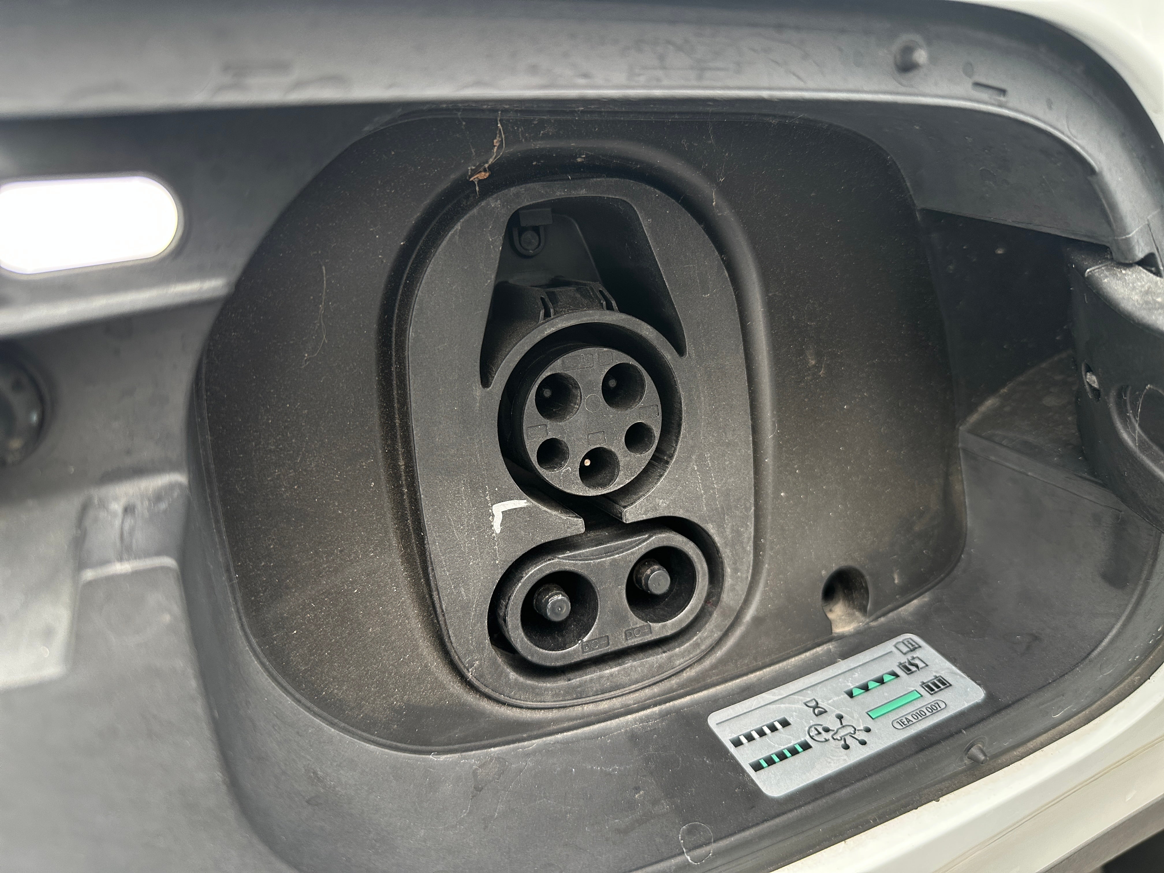 Used 2024 Volkswagen ID.4 STANDARD with VIN 1V2BMPE84RC013400 for sale in Oak Creek, WI