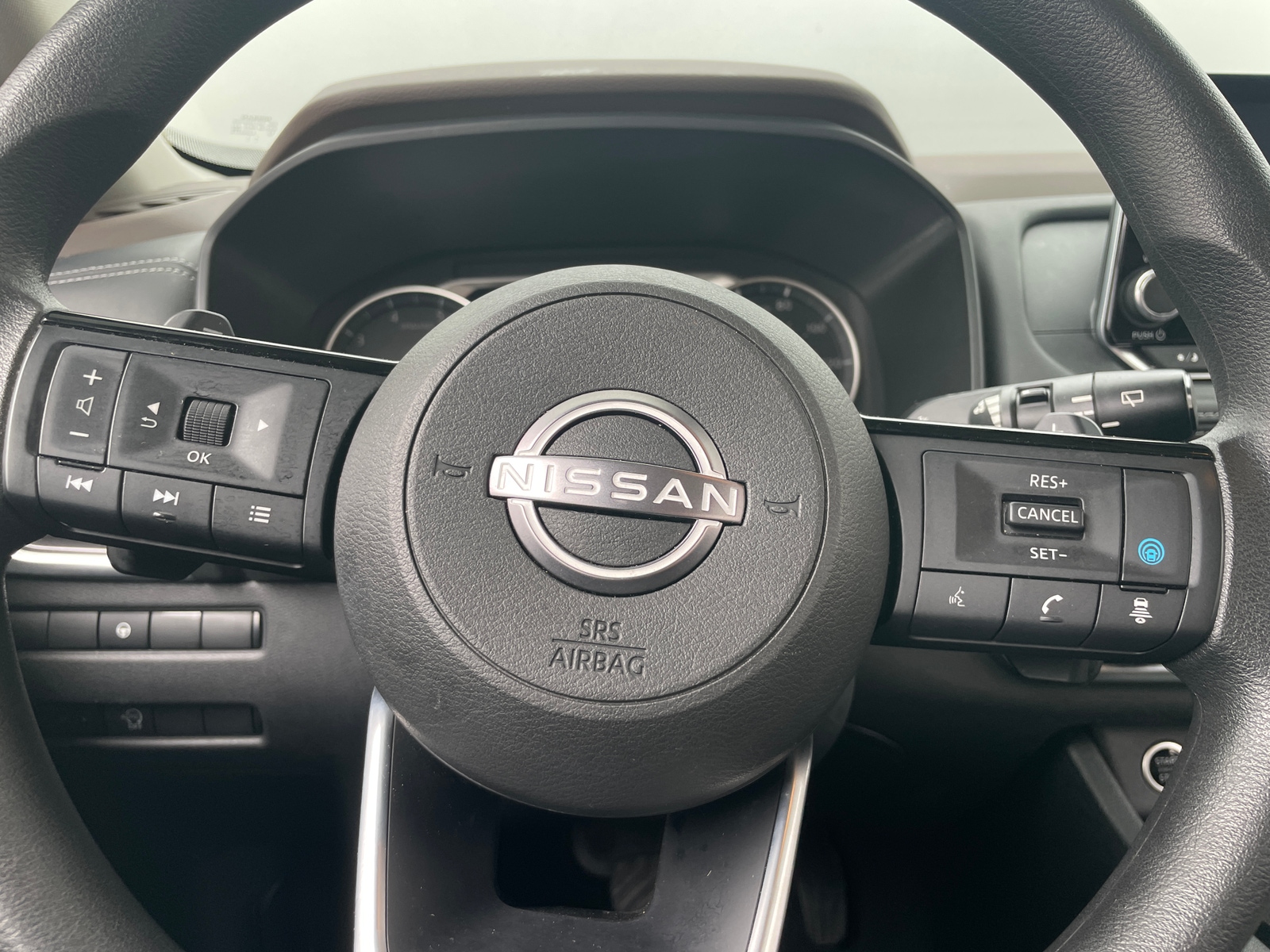 Thumbnail: 2023 Nissan Rogue - 5