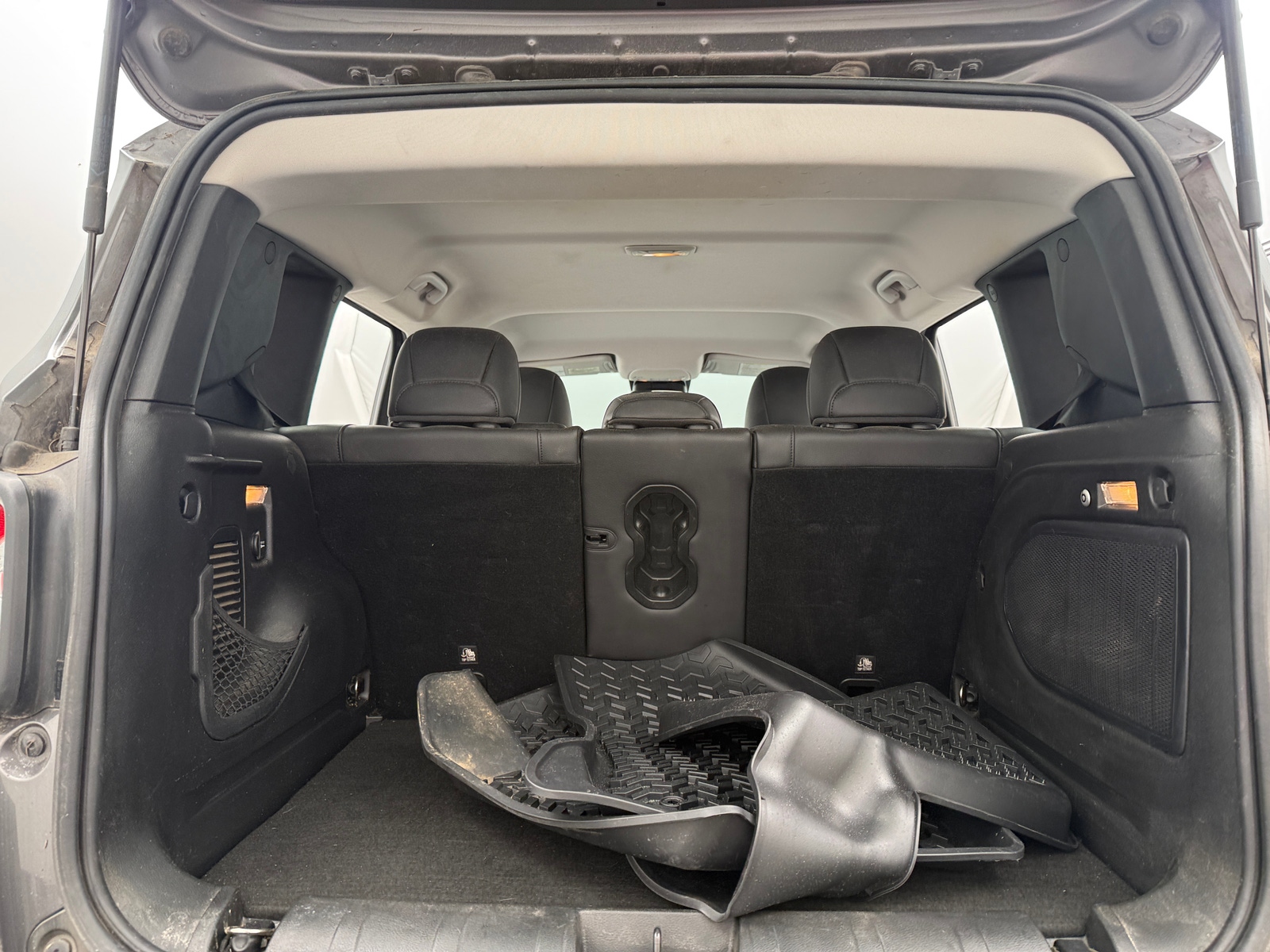 Thumbnail: 2016 Jeep Renegade - 6