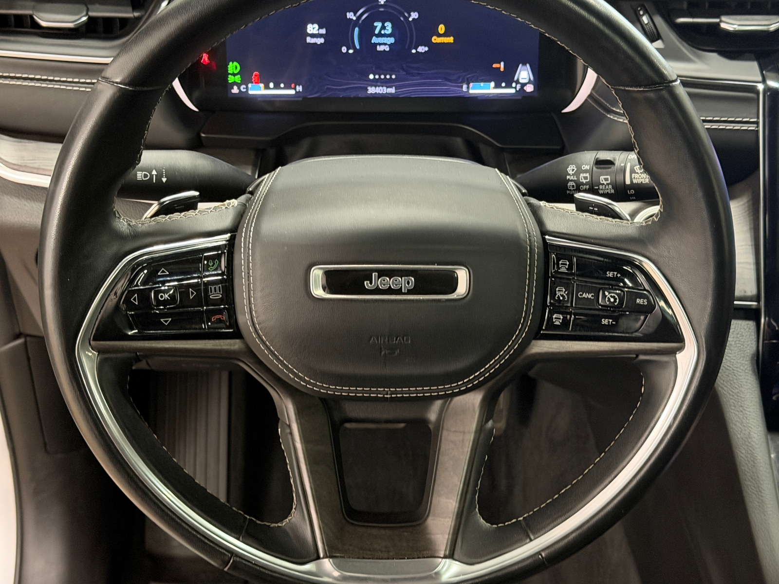Thumbnail: 2022 Jeep Grand Cherokee L - 4