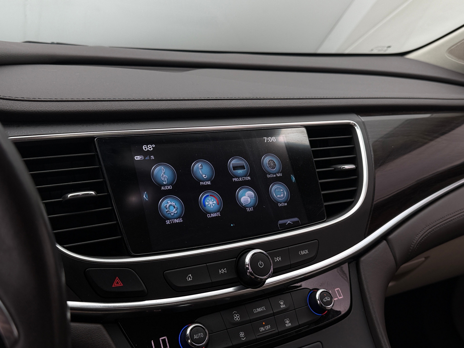 Thumbnail: 2017 Buick LaCrosse - 3