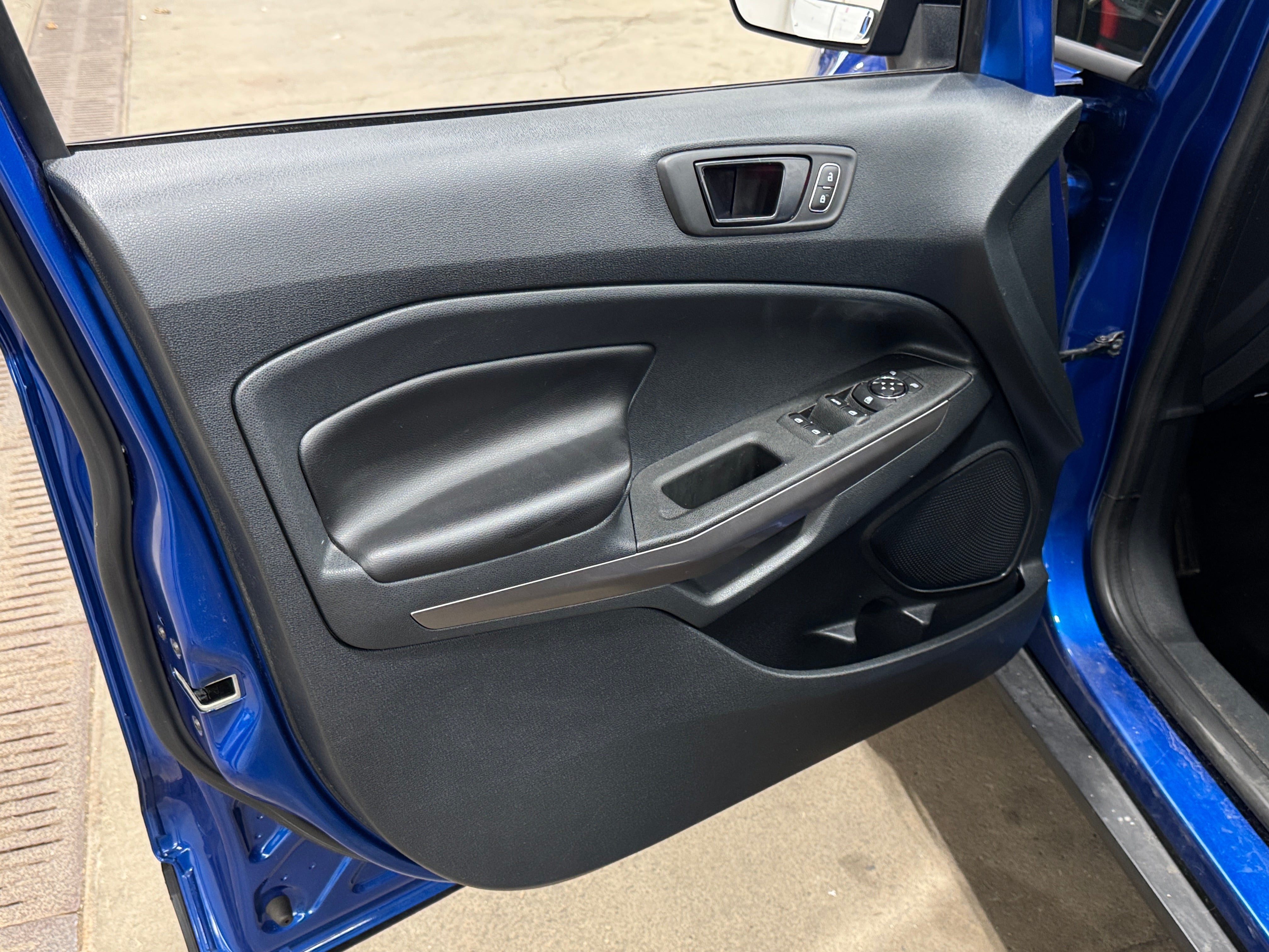 Used 2020 Ford Ecosport SES with VIN MAJ6S3JL9LC328590 for sale in Pewaukee, WI