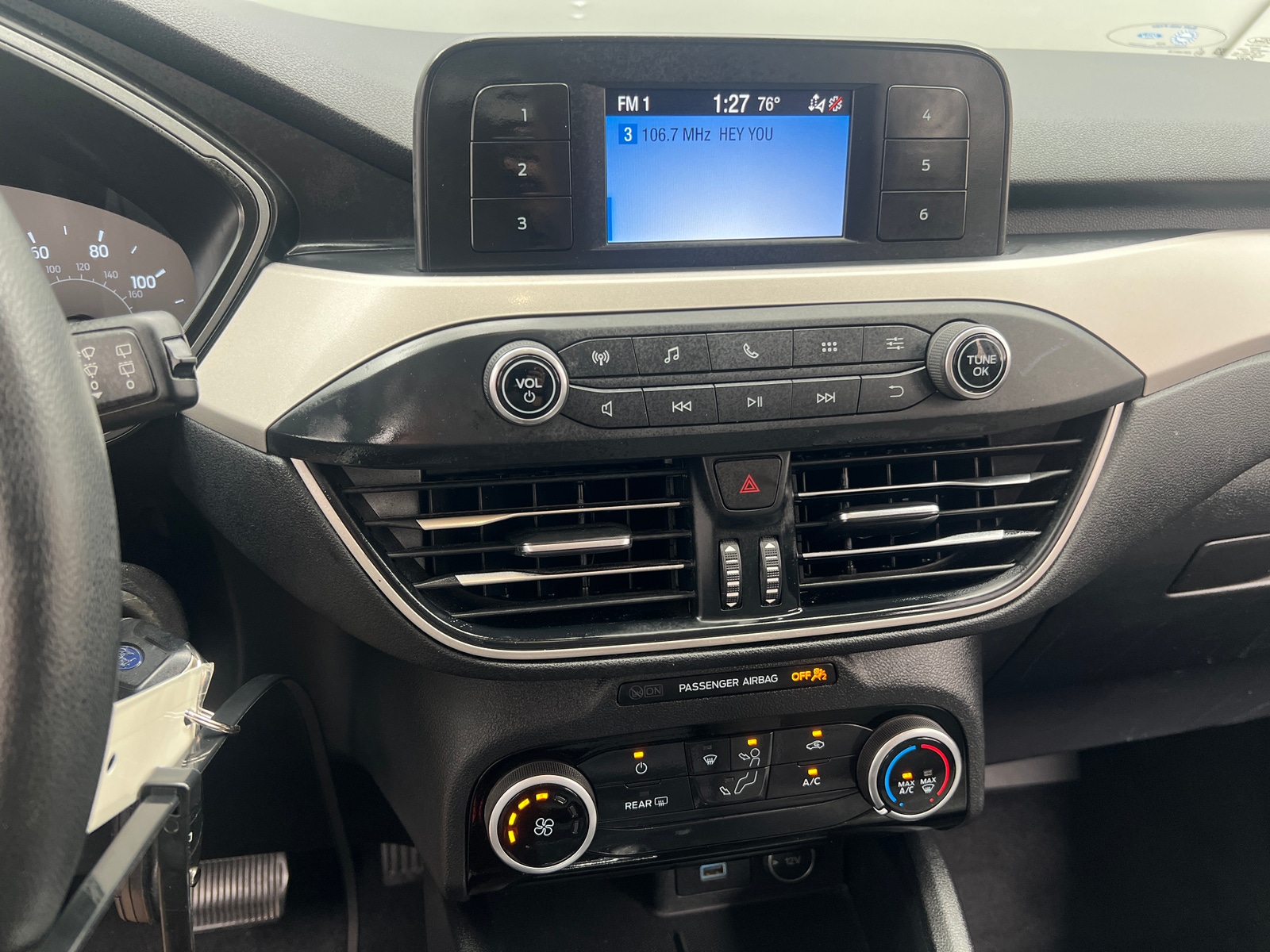 Thumbnail: 2021 Ford Escape - 4