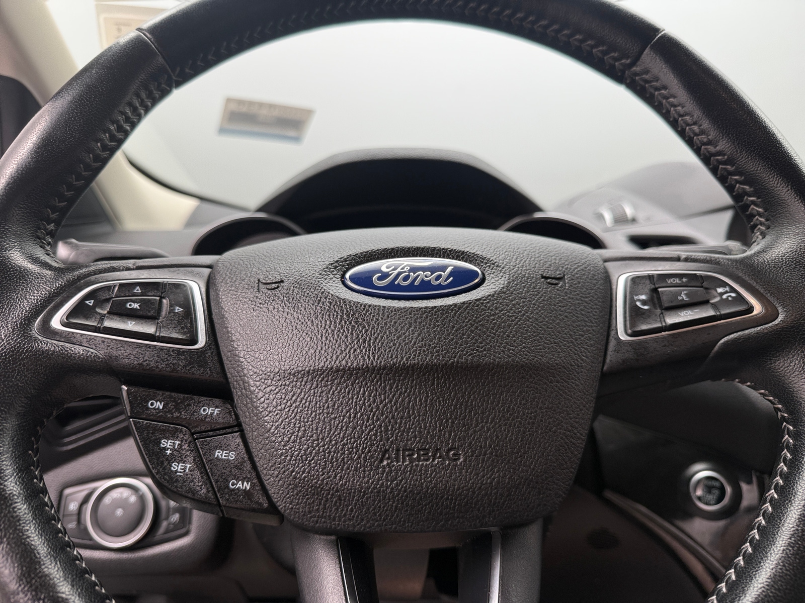 Thumbnail: 2019 Ford Escape - 4