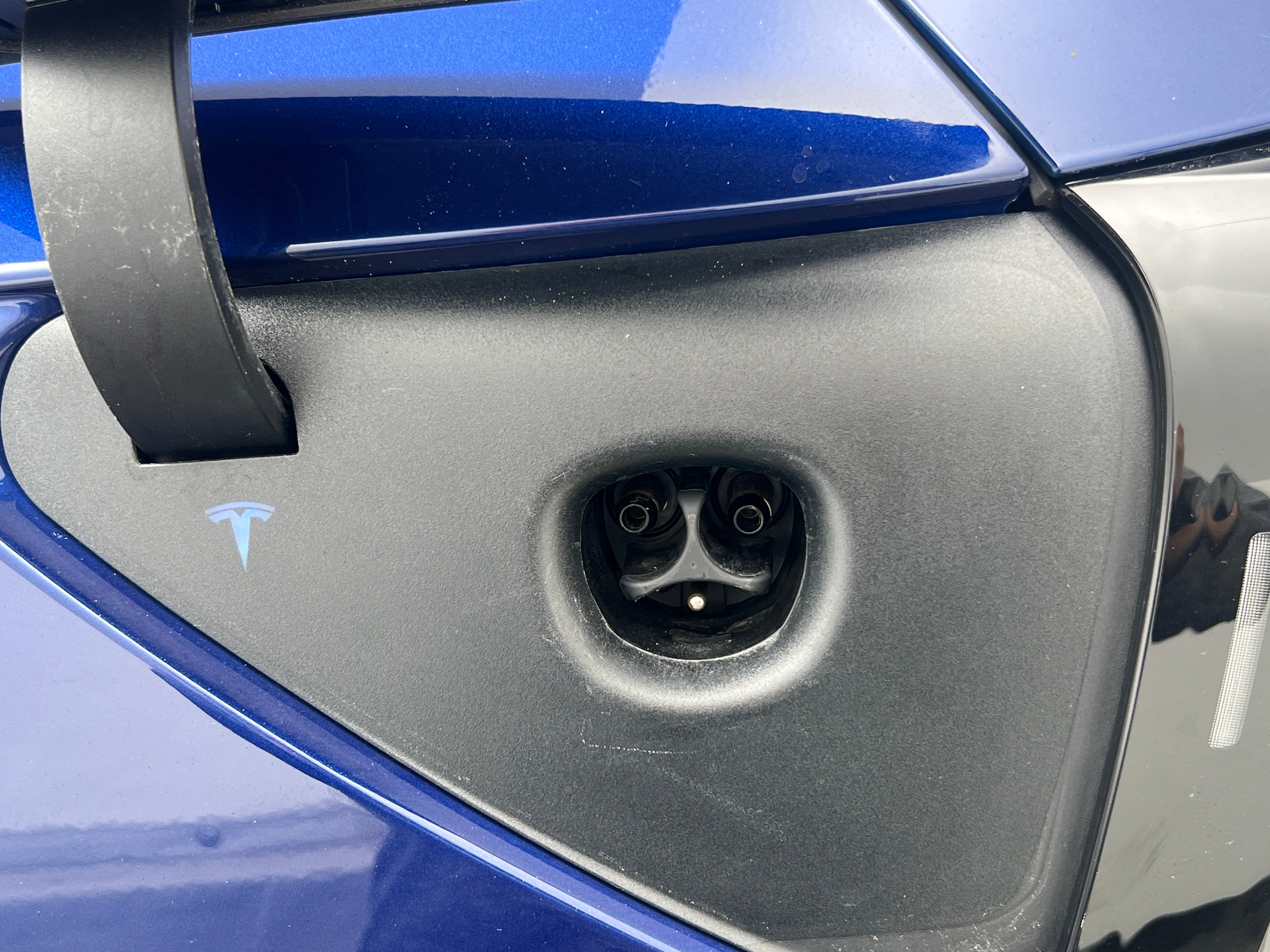 Used 2026 Tesla Model Y Long Range with VIN 7SAYGDED7TF430599 for sale in Auburn, WA