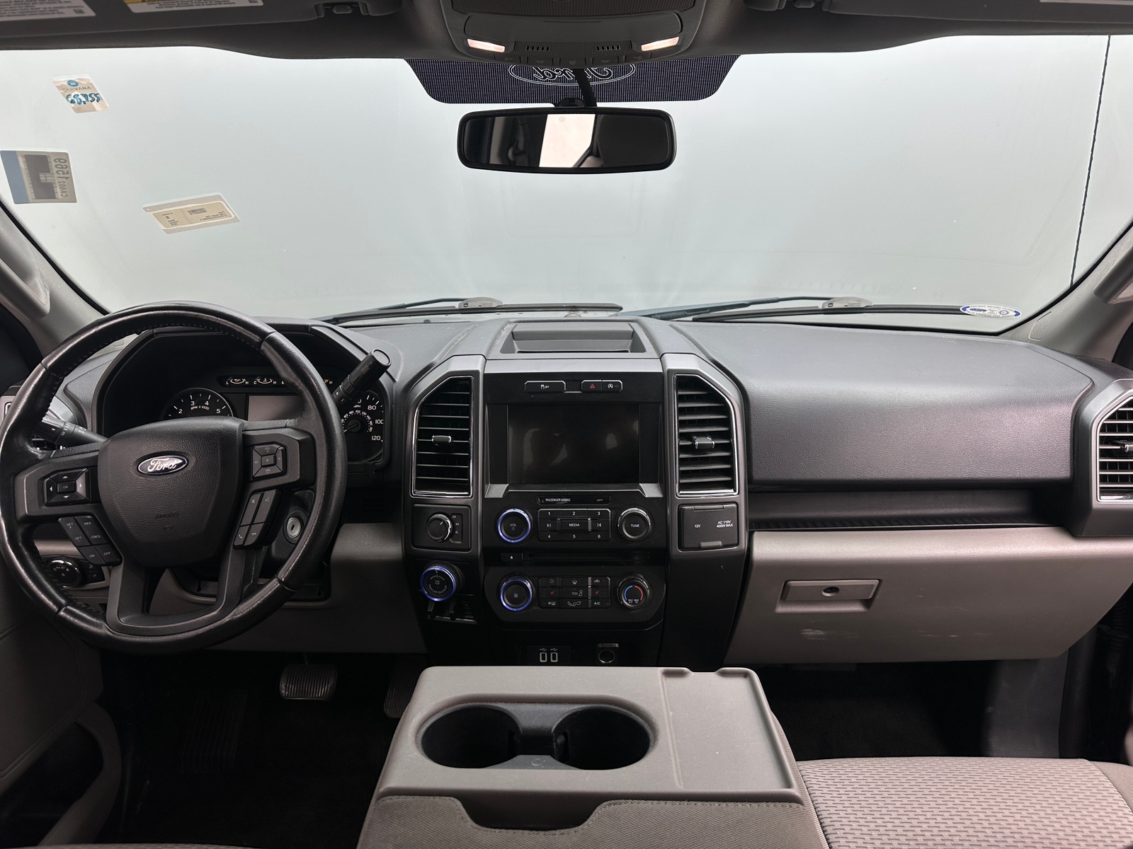 Thumbnail: 2018 Ford Econoline - 3
