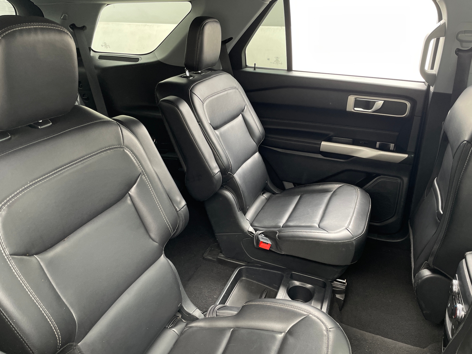 Thumbnail: 2021 Ford Explorer - 5