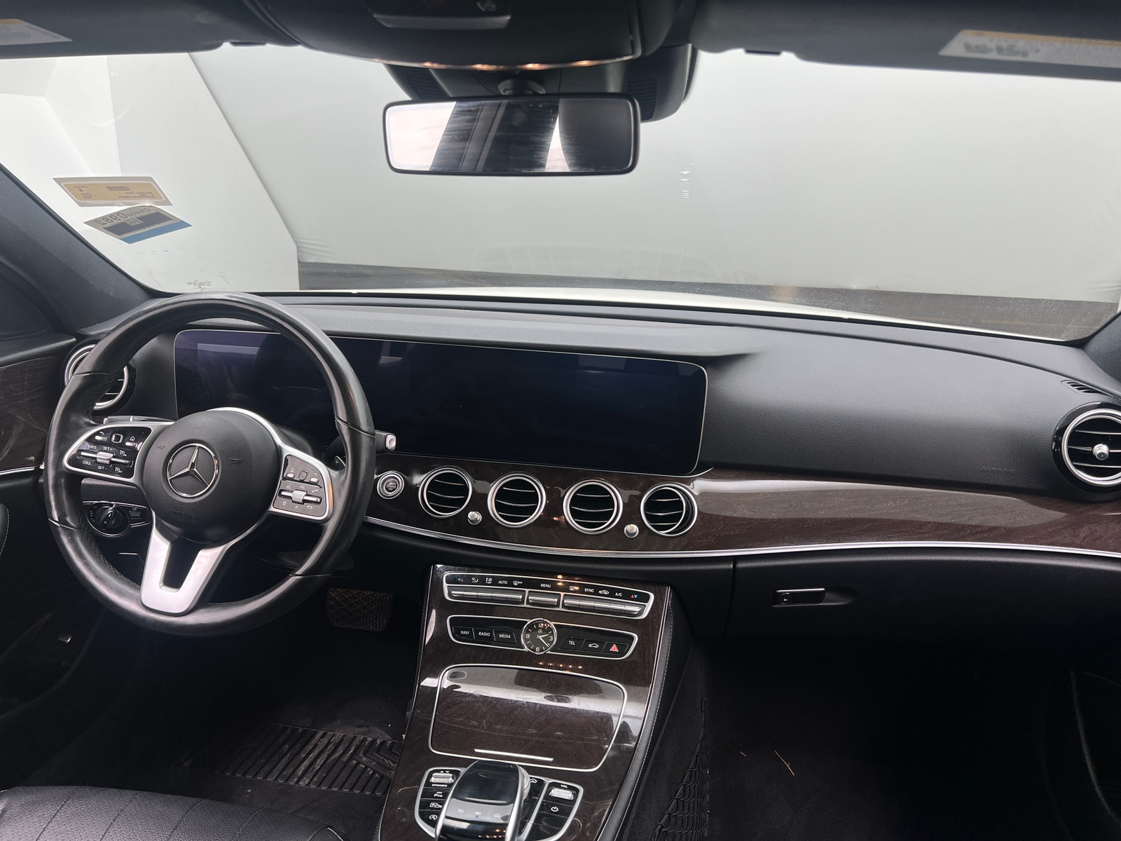 Thumbnail: 2020 Mercedes-Benz E-Class - 2