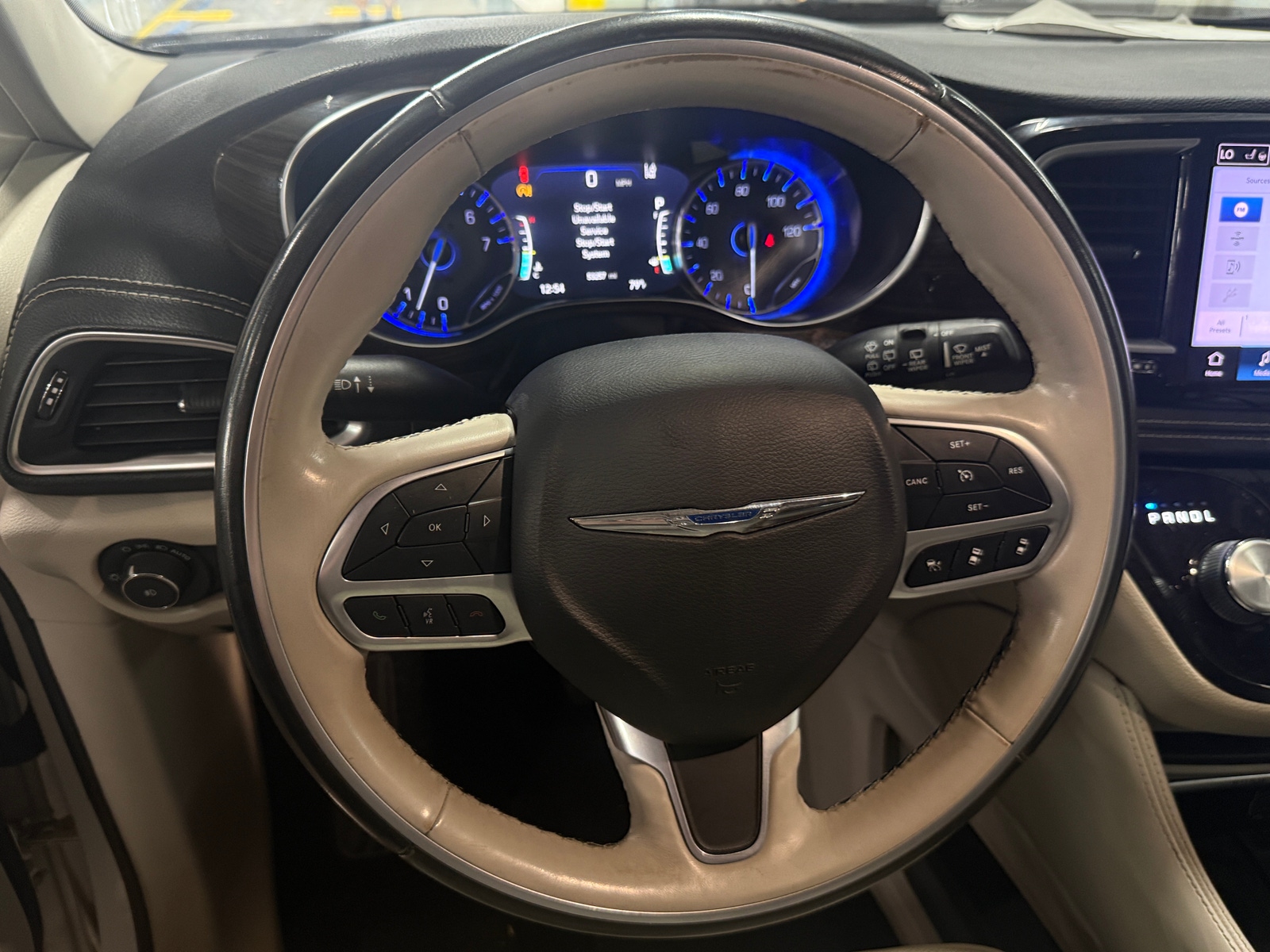 Thumbnail: 2021 Chrysler Pacifica - 4