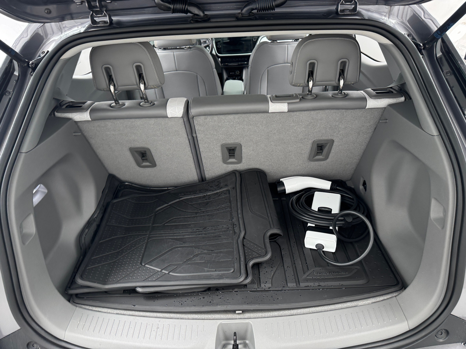 Thumbnail: 2023 Chevrolet Bolt EUV - 6