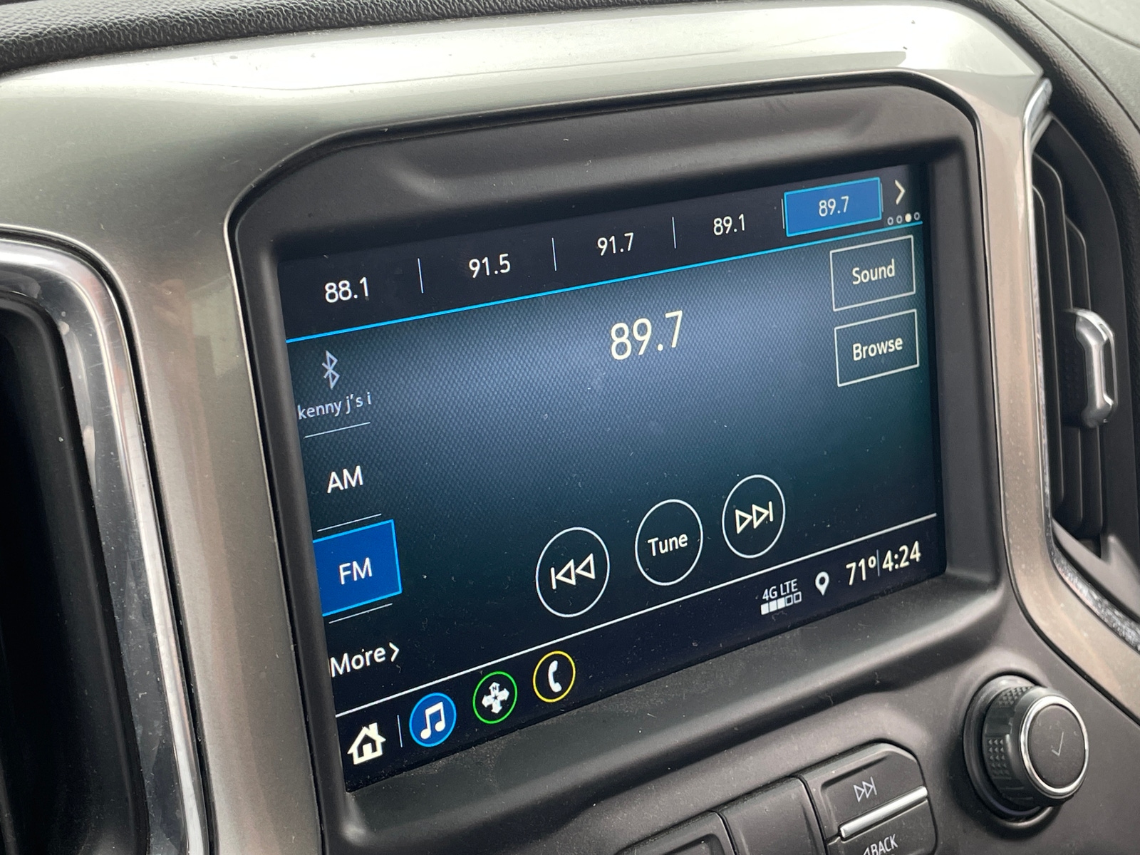 Thumbnail: 2019 Chevrolet Silverado 1500 - 4
