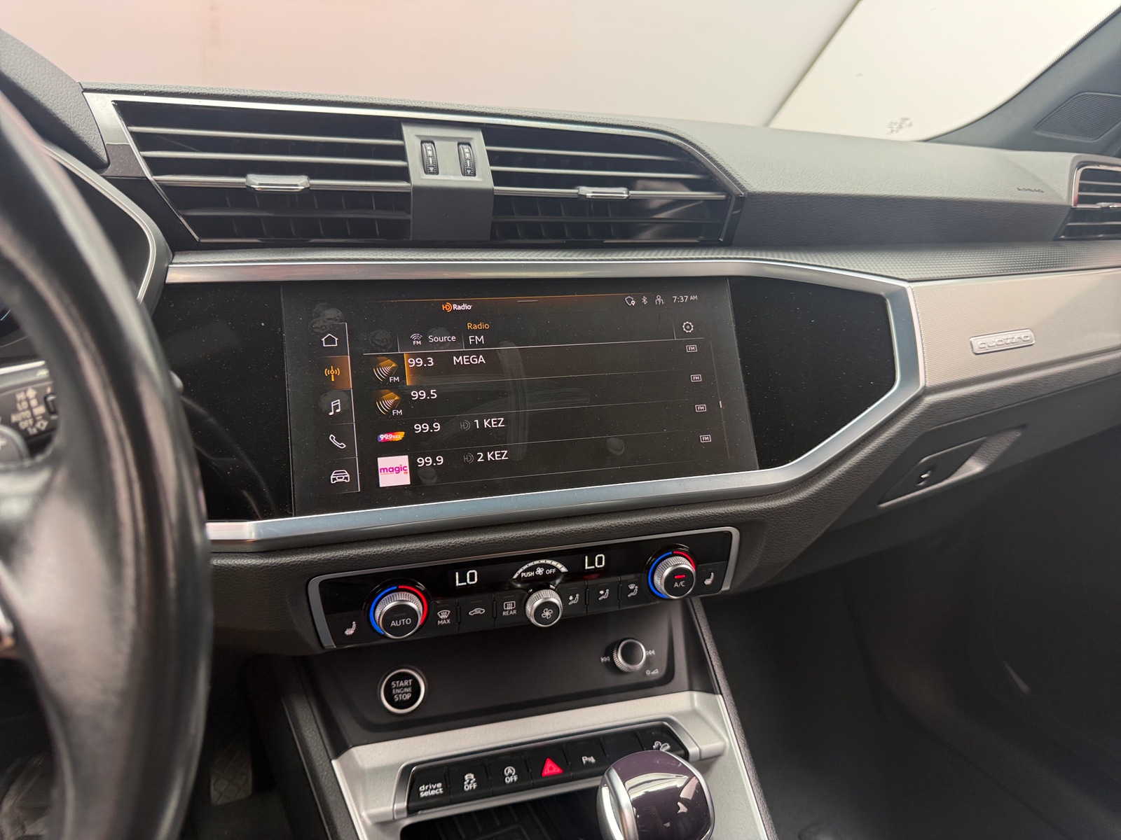 Thumbnail: 2024 Audi Q3 - 3
