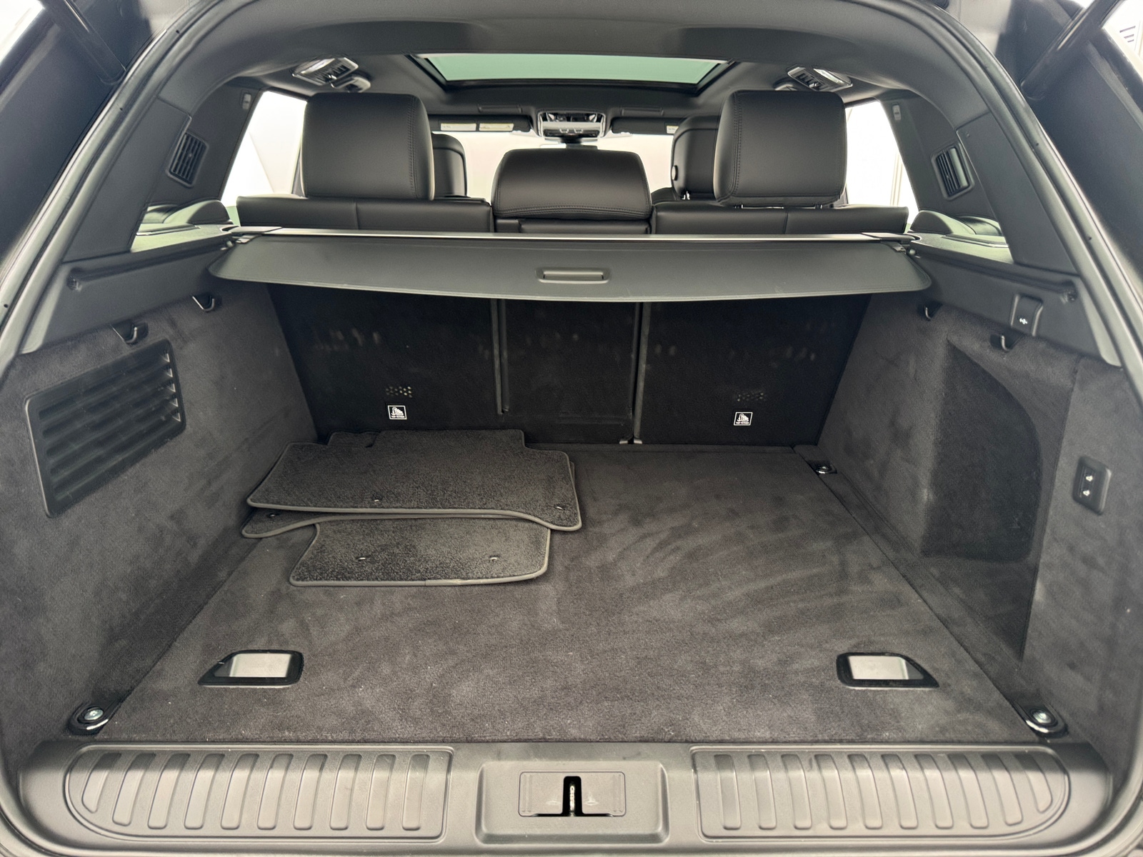 Thumbnail: 2021 Land Rover Range Rover Sport - 6