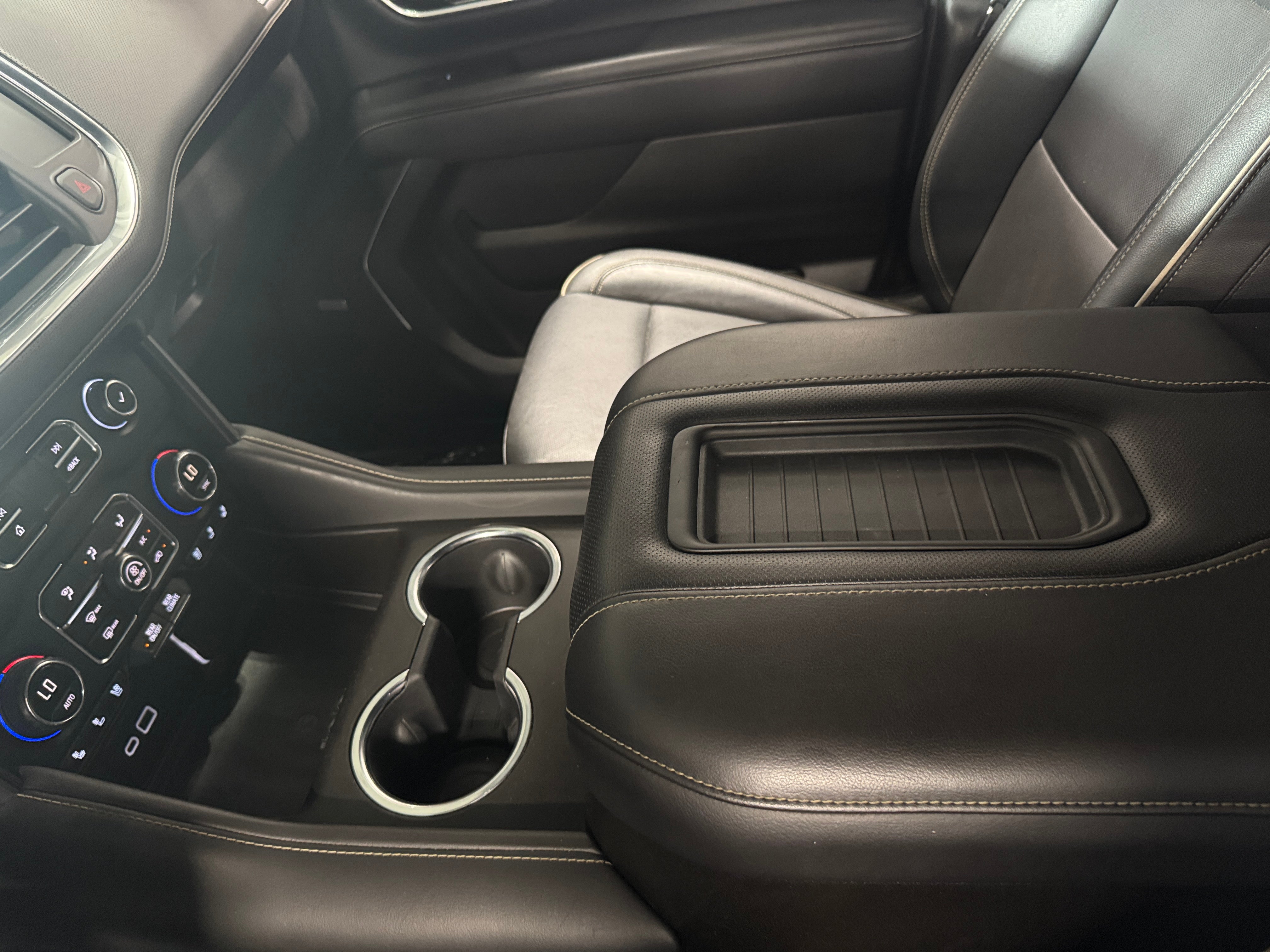 2021 Chevrolet Tahoe Premier - Photo 8