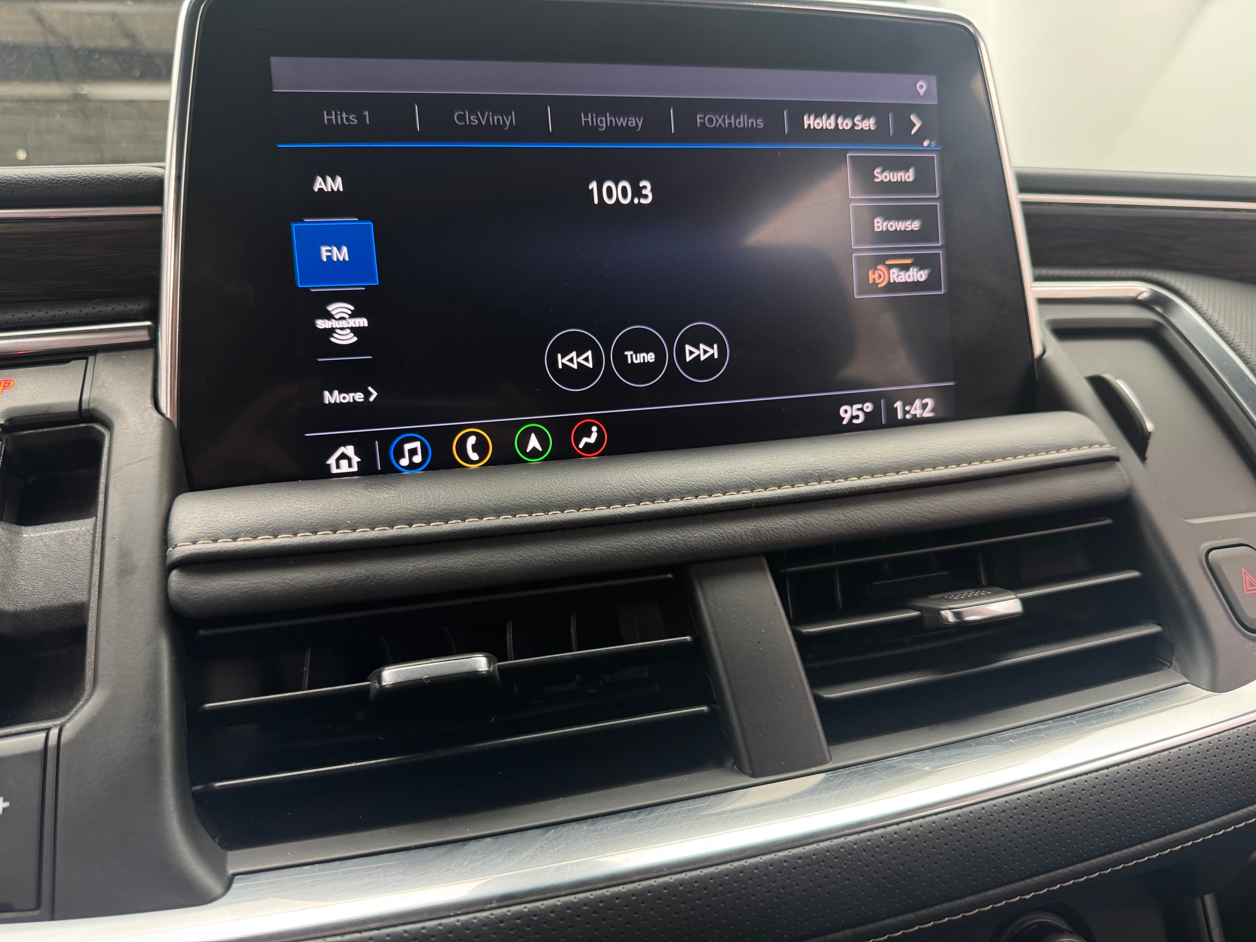 2021 Chevrolet Tahoe Premier - Photo 19
