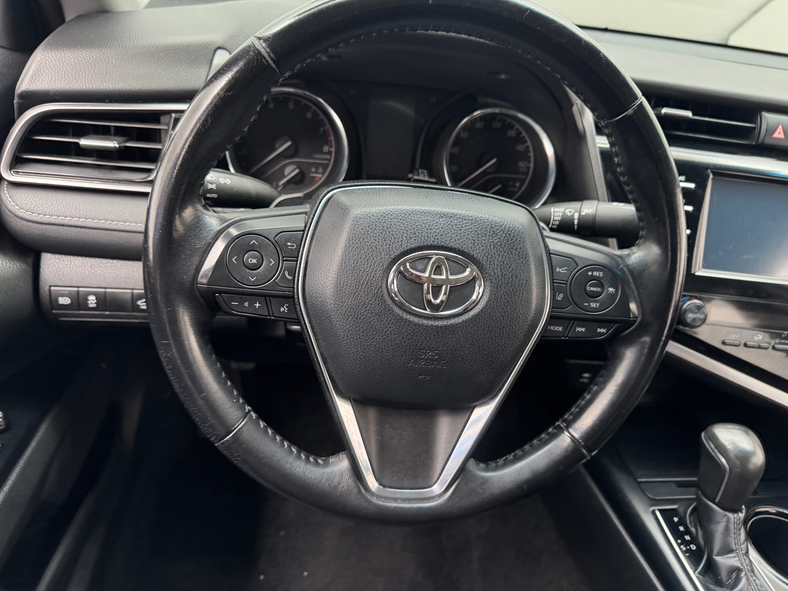 Thumbnail: 2019 Toyota Camry - 4