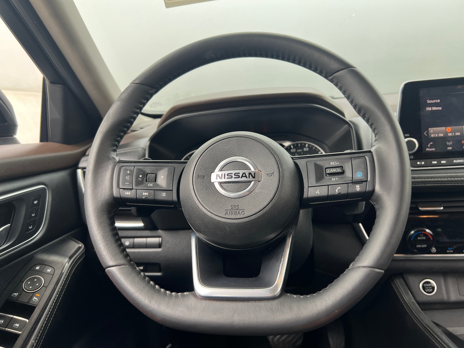 Thumbnail: 2021 Nissan Rogue - 4