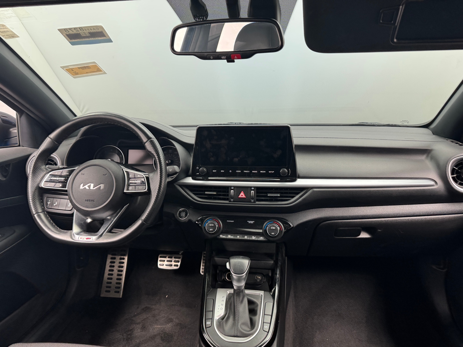 Thumbnail: 2023 Kia Forte - 2