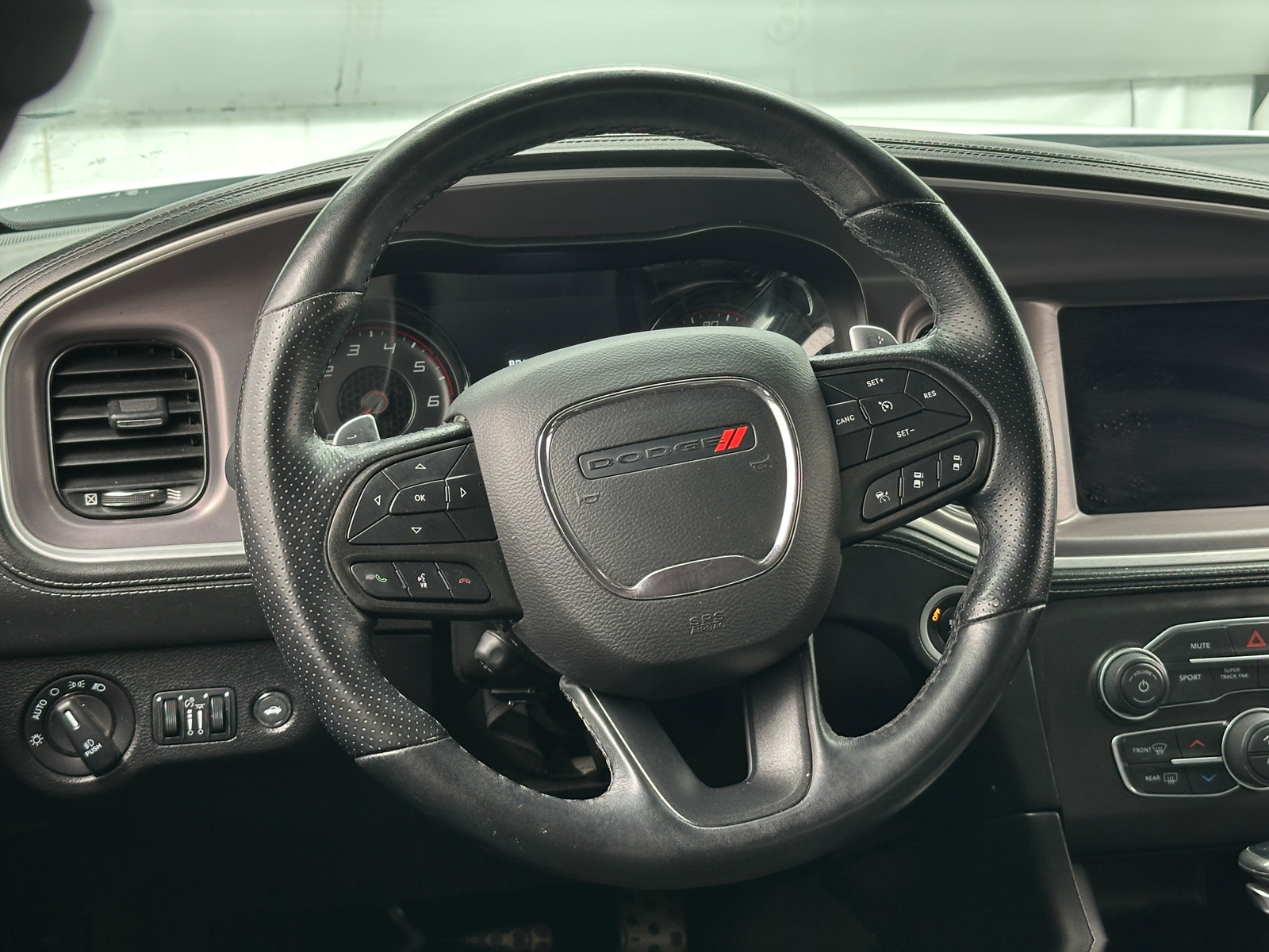 Thumbnail: 2022 Dodge Charger - 4